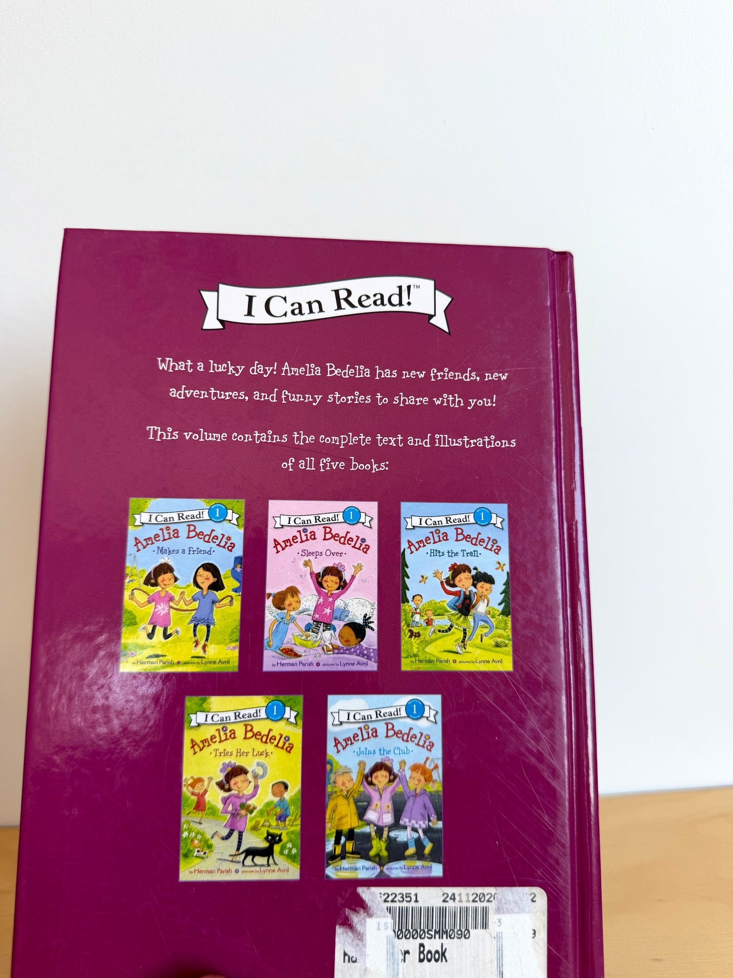 The Early Adventures of Amelia Bedelia Book / 3-7 years (No Shipping)