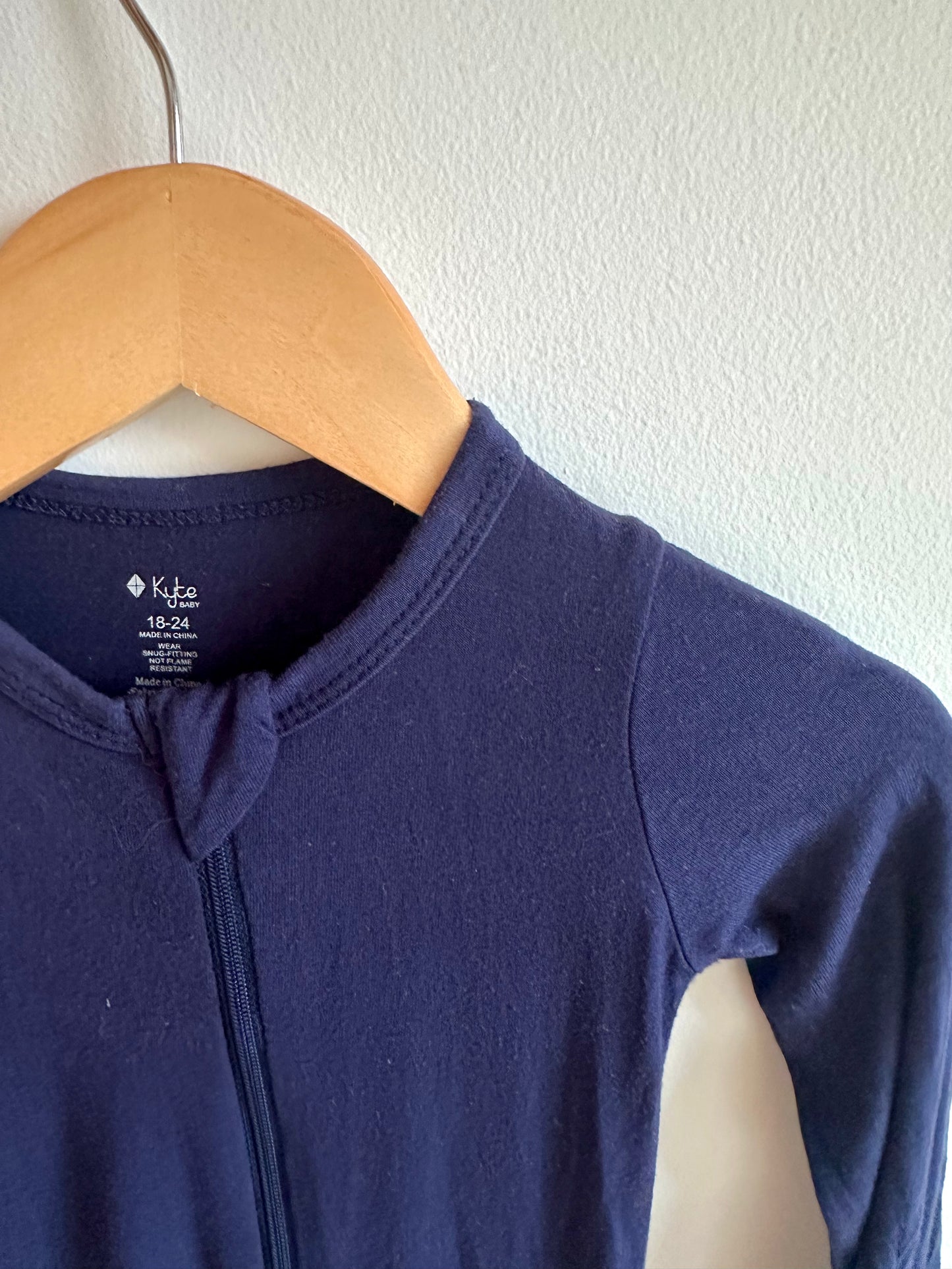 Kyte Bamboo Navy Footless Sleeper / 18-24m