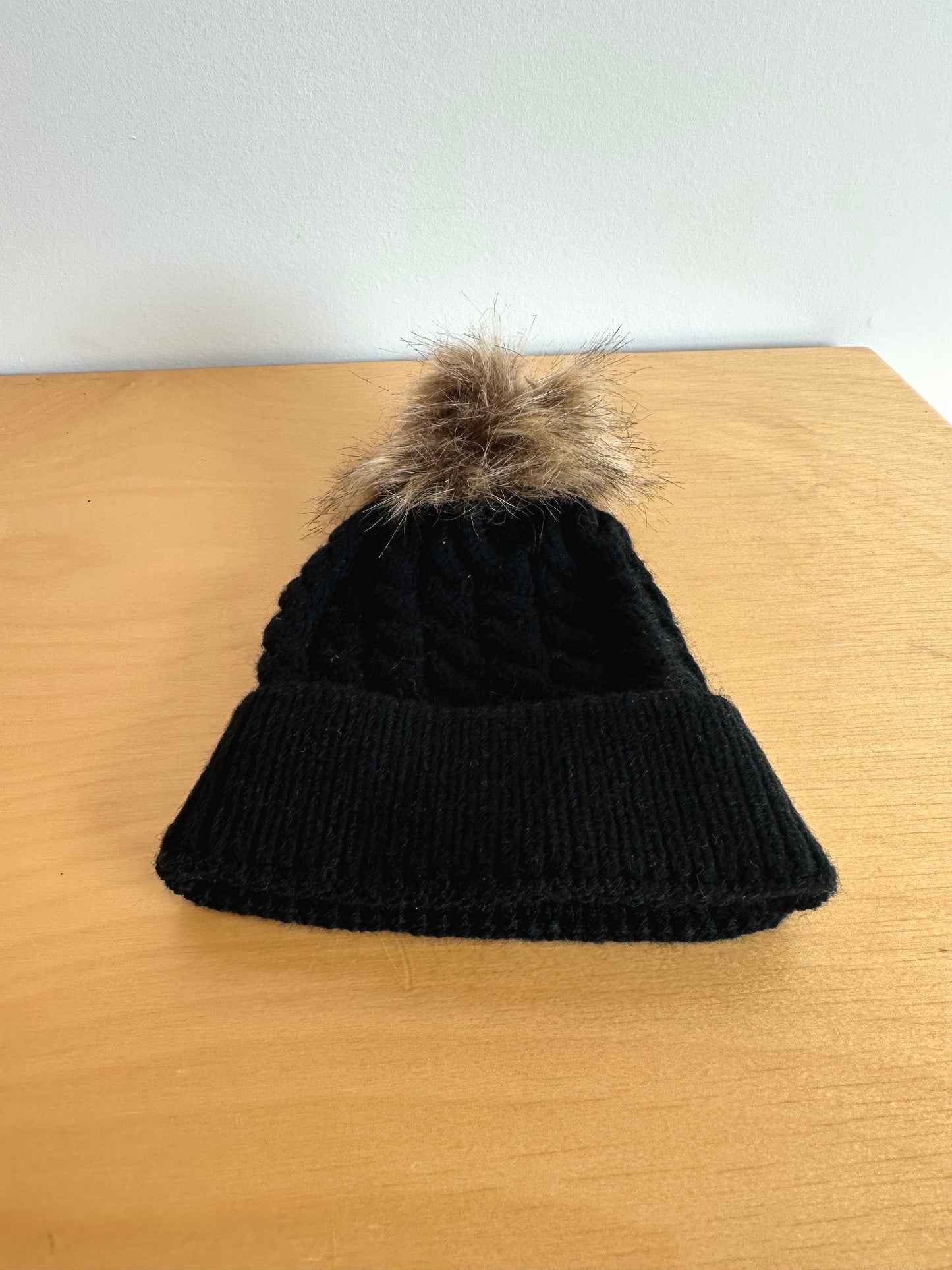 Black Knit Toque with Pom Pom / 0-6m