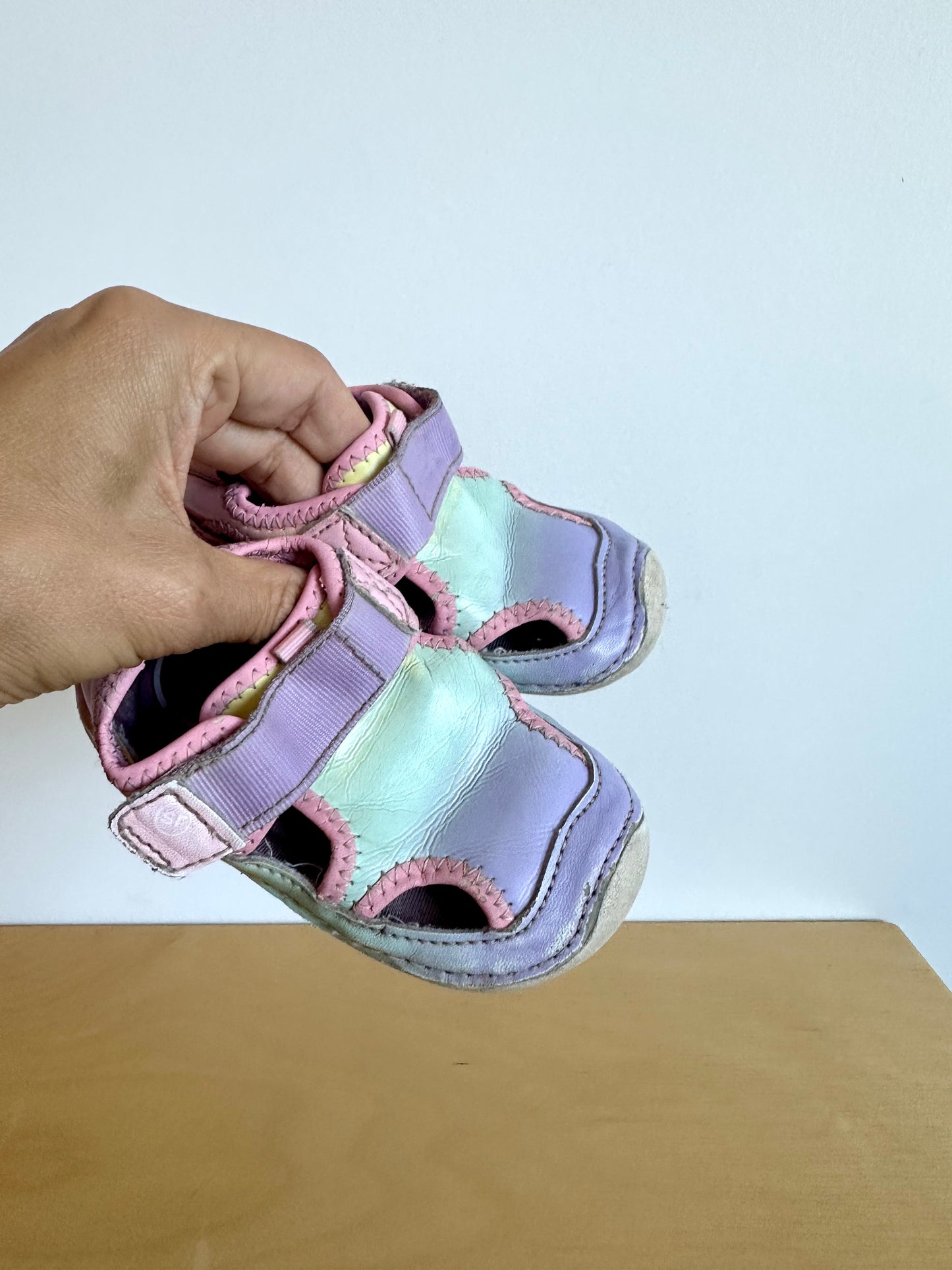 StrideRite Pastel Sandals / Size 4.5W Toddler