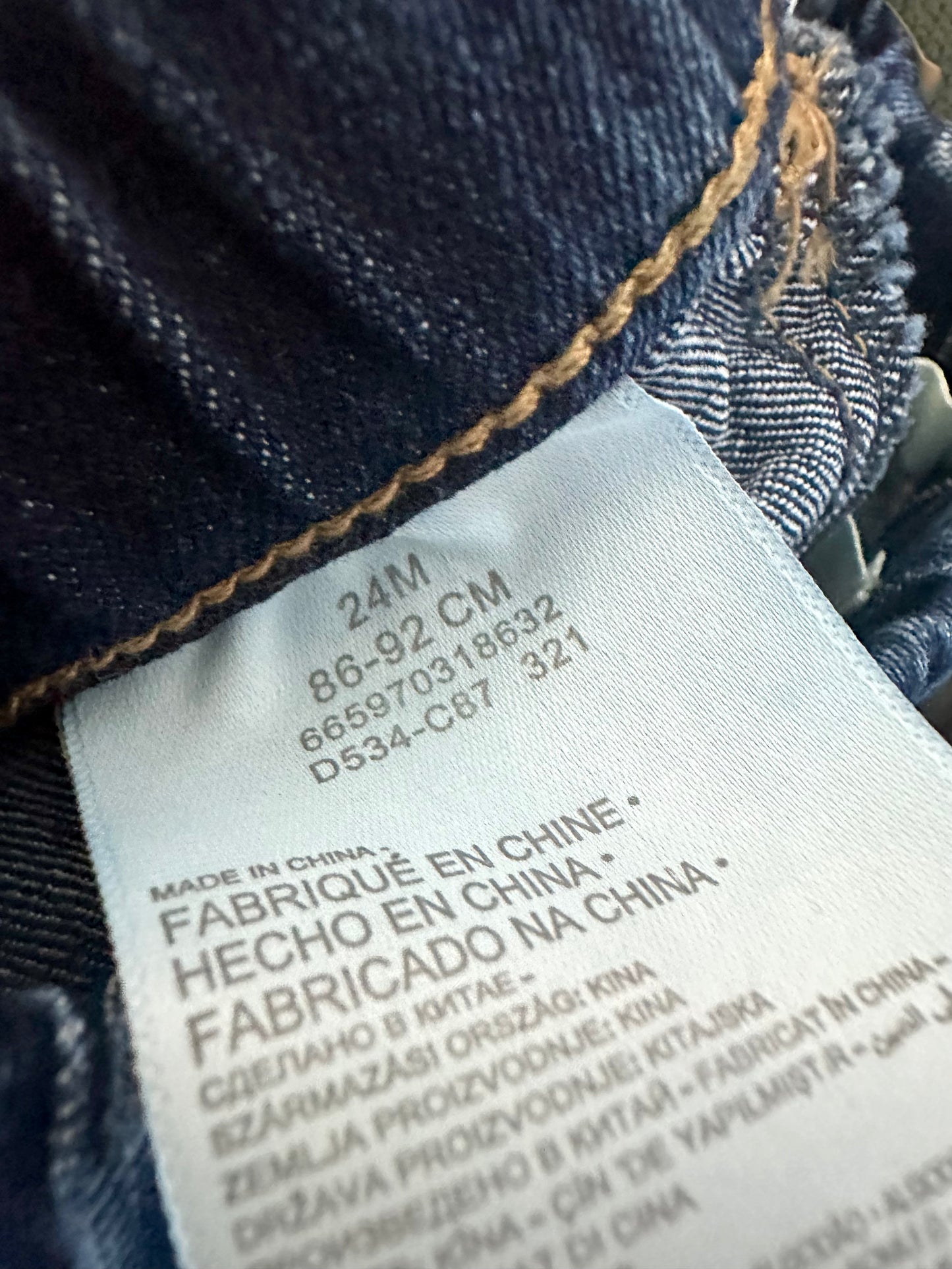 Levi Jeans / 24m