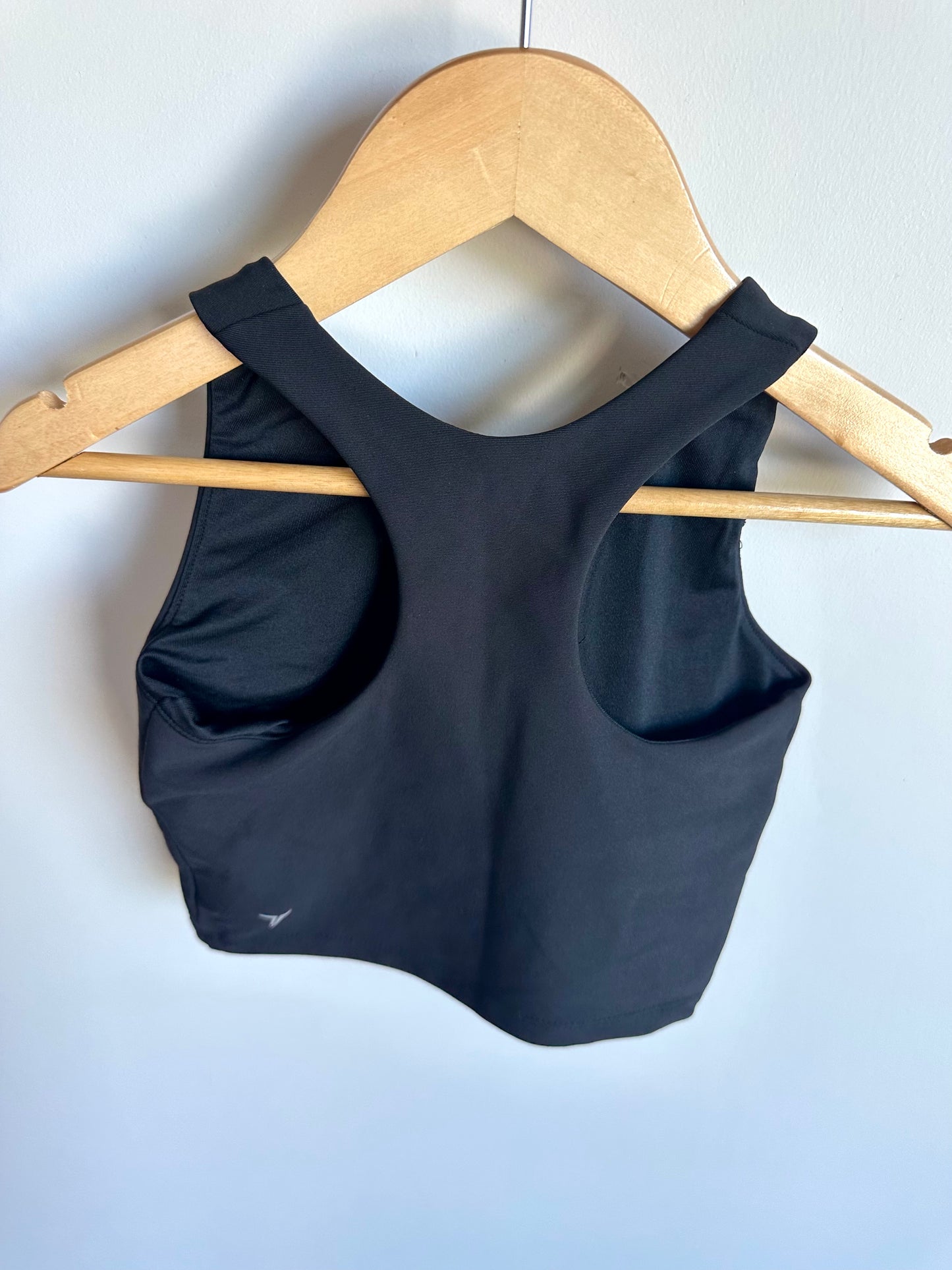 Black Active Powersoft Sports Top / 6-7 years