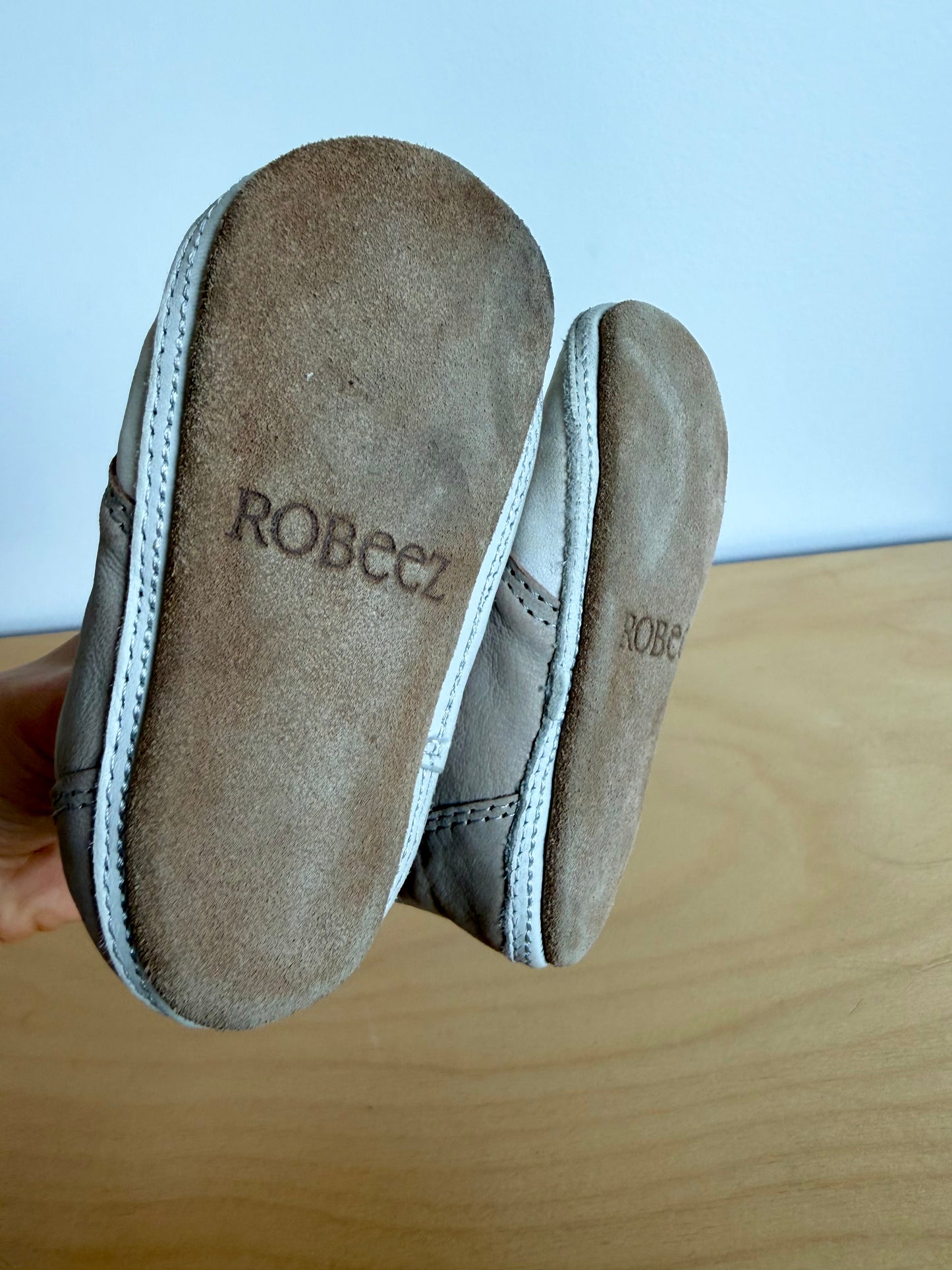 Robeez Tan Soft Sole Shoes / 9-12m