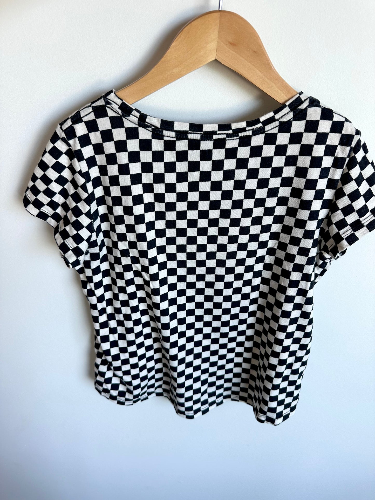 Checkered T-shirt / 10-12 years