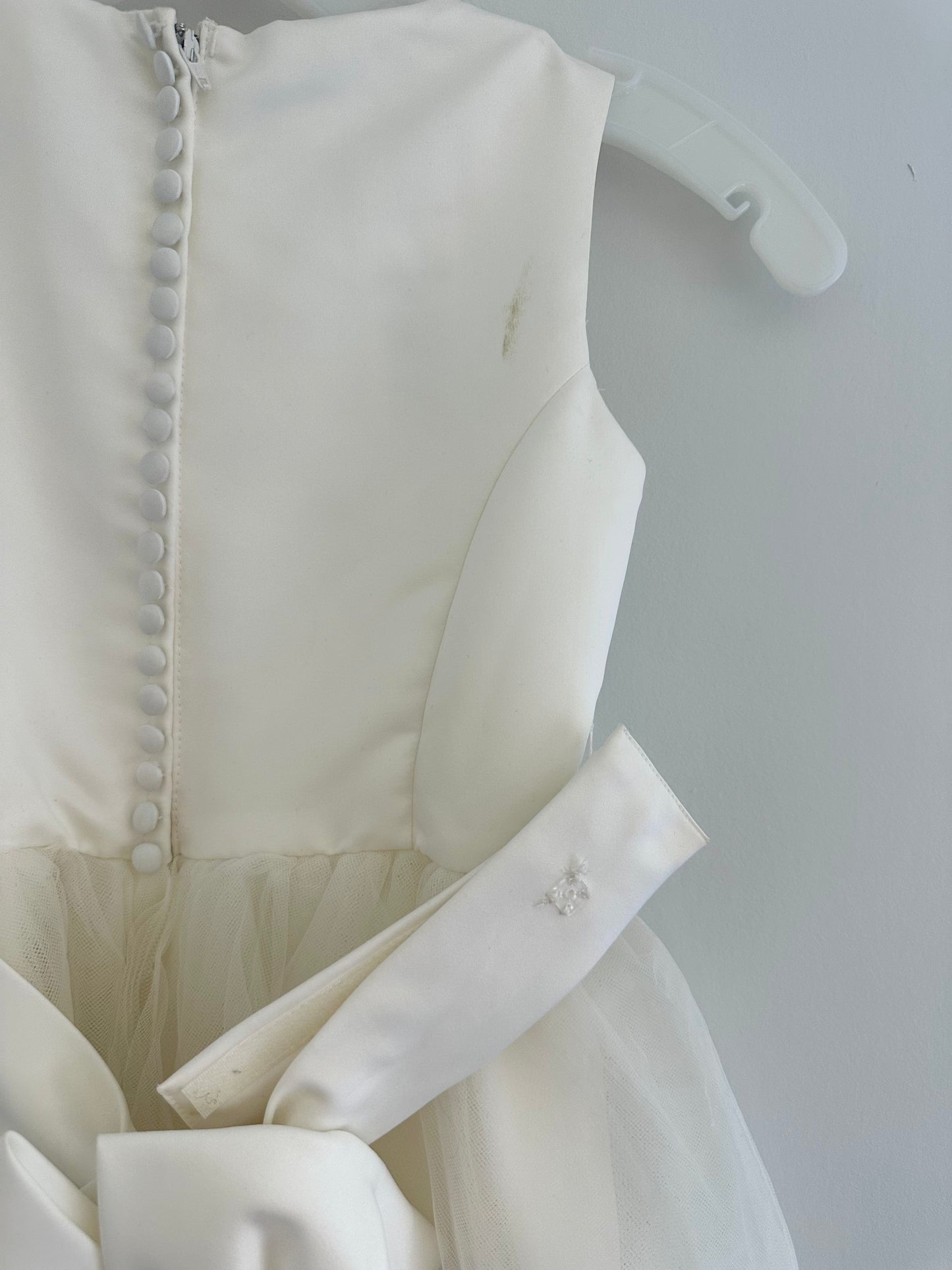 David's Bridal White Tulle Dress / 7 years