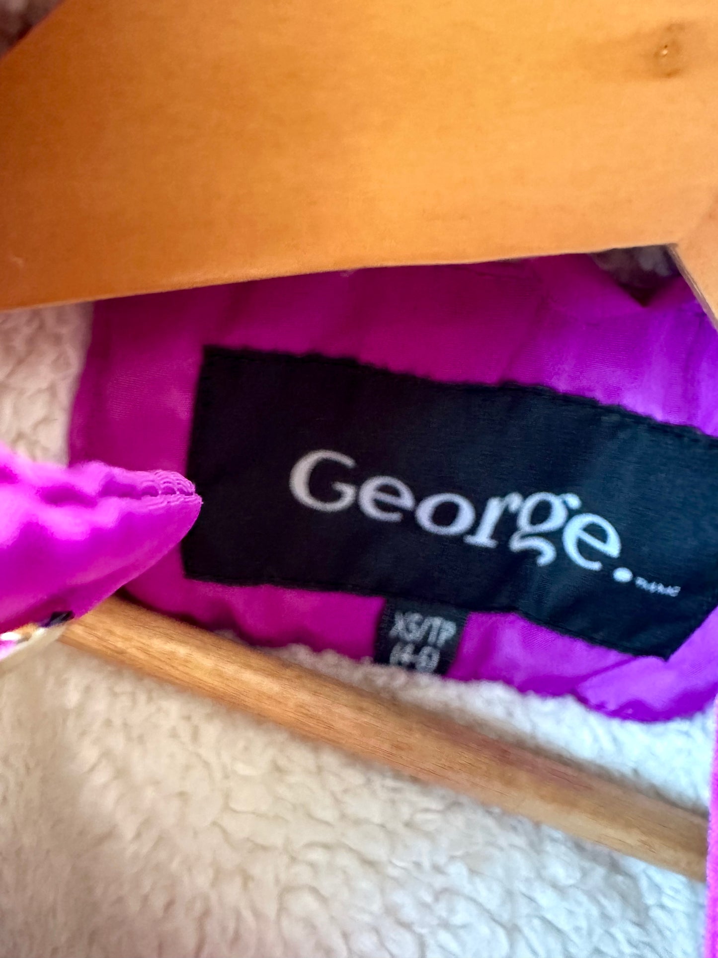 Purple Hooded Puffer Jacket / 4-5 years