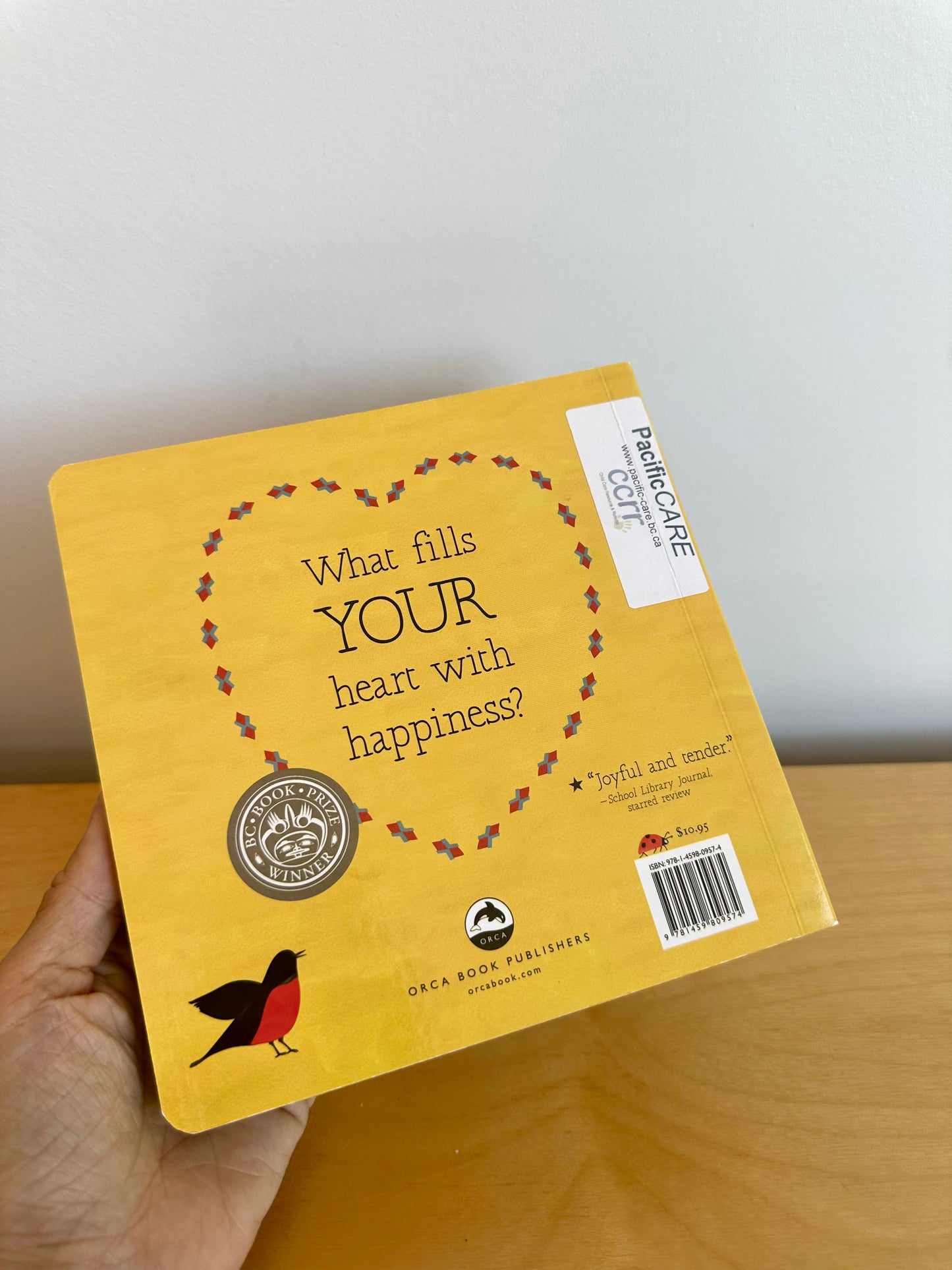 My Heart Fills with Happiness Board Book / 0-3 years