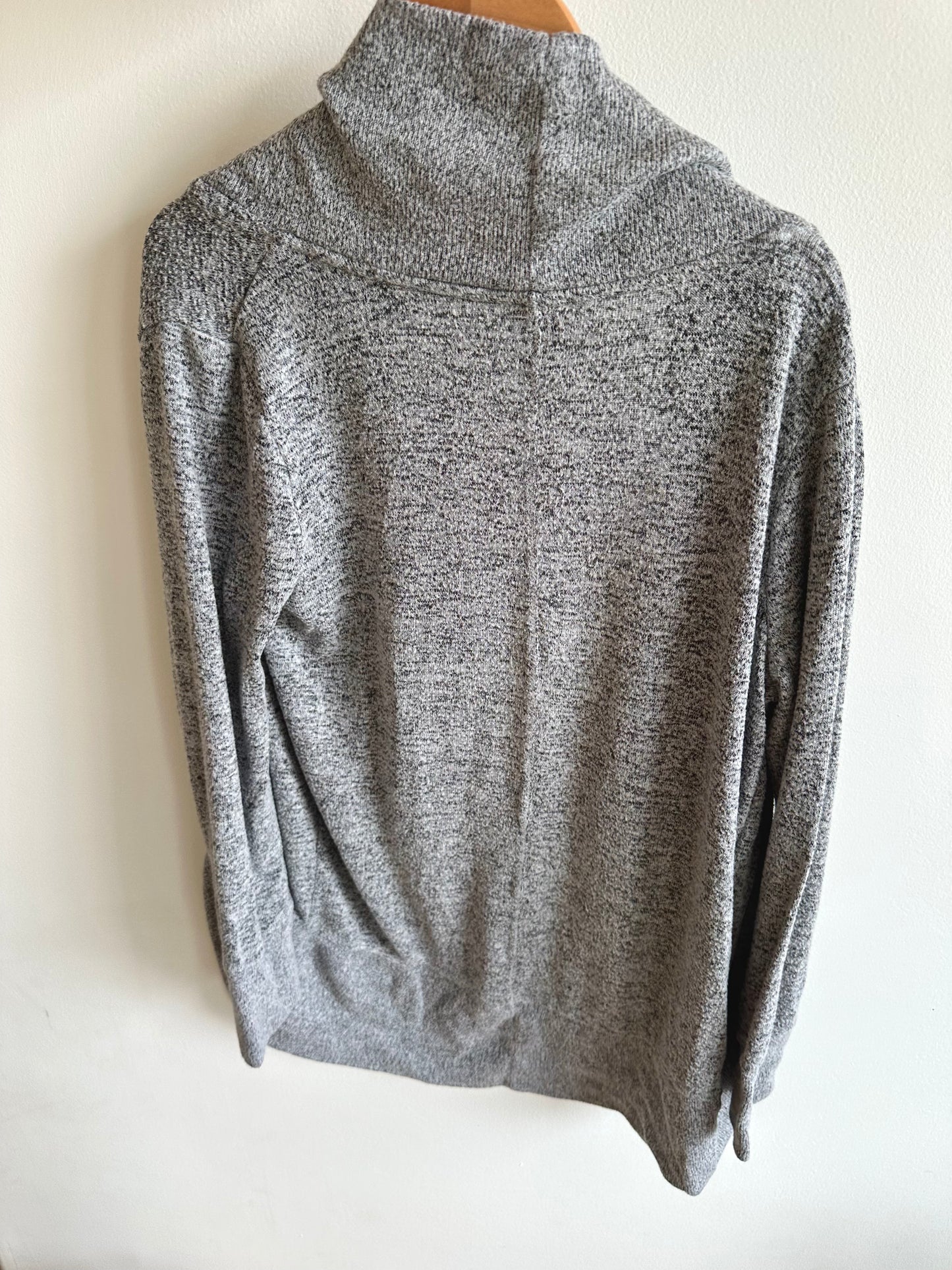 Soft Grey Cardigan / 7-8 years