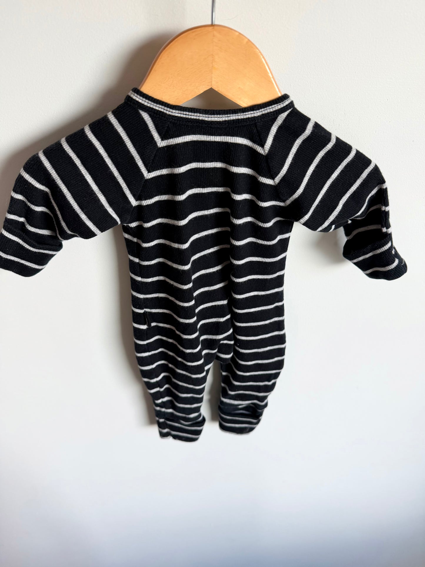Bonds Newborn Black + Grey Stripe Wondersuit / 0m (0000)