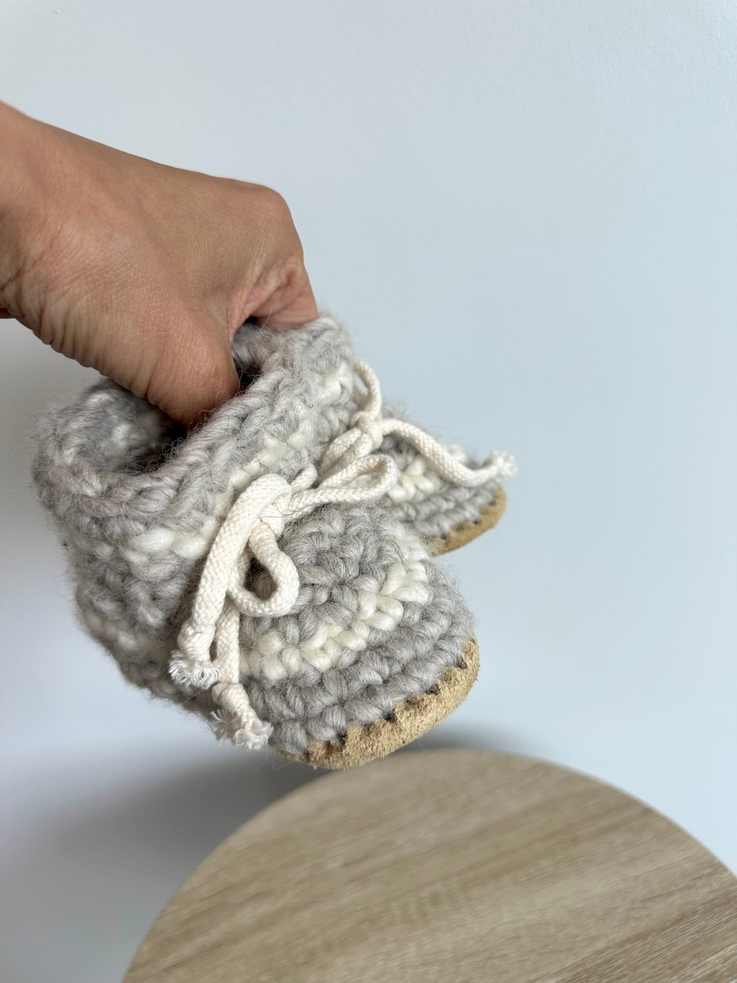 Grey Knit Mocs / 6-12m
