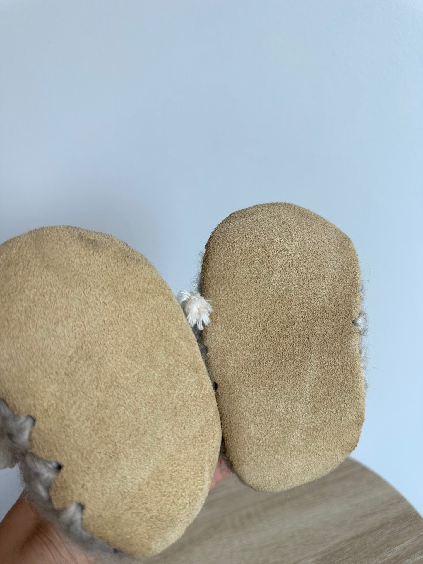 Grey Knit Mocs / 6-12m