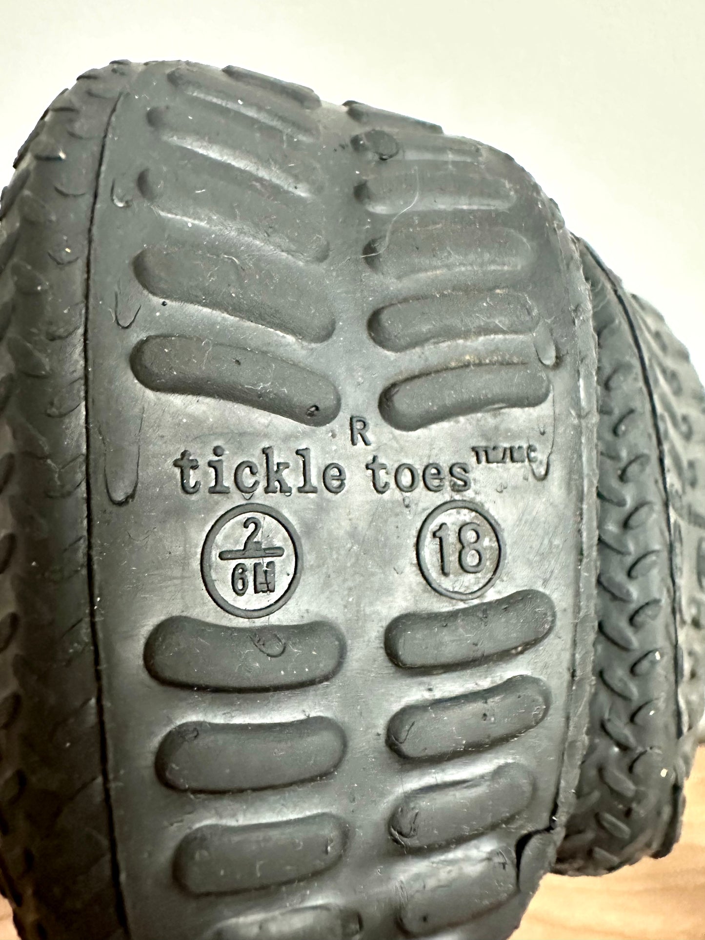 Pink Sock Shoes / 6m