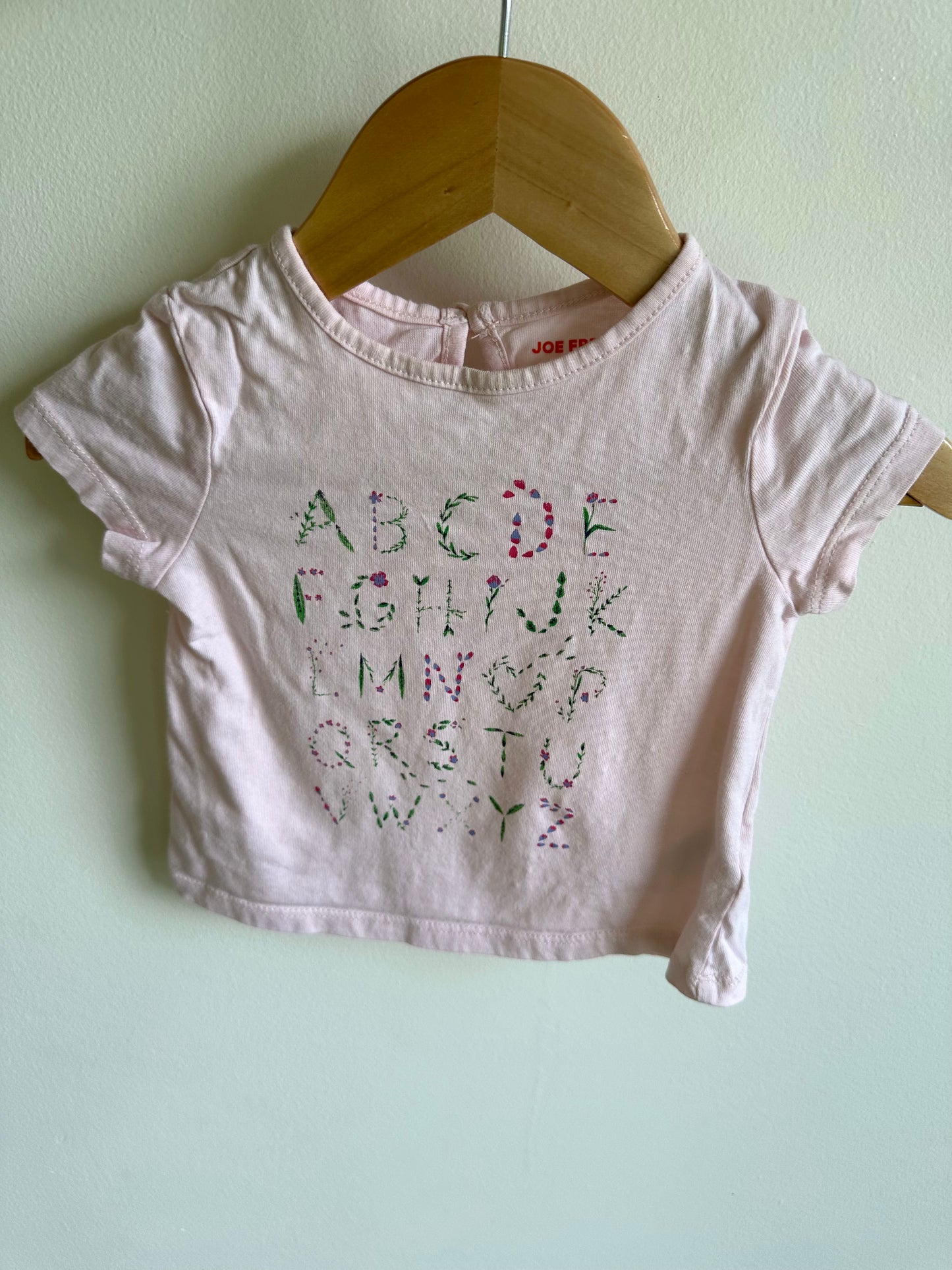 Alphabet T-Shirt / 6-12m
