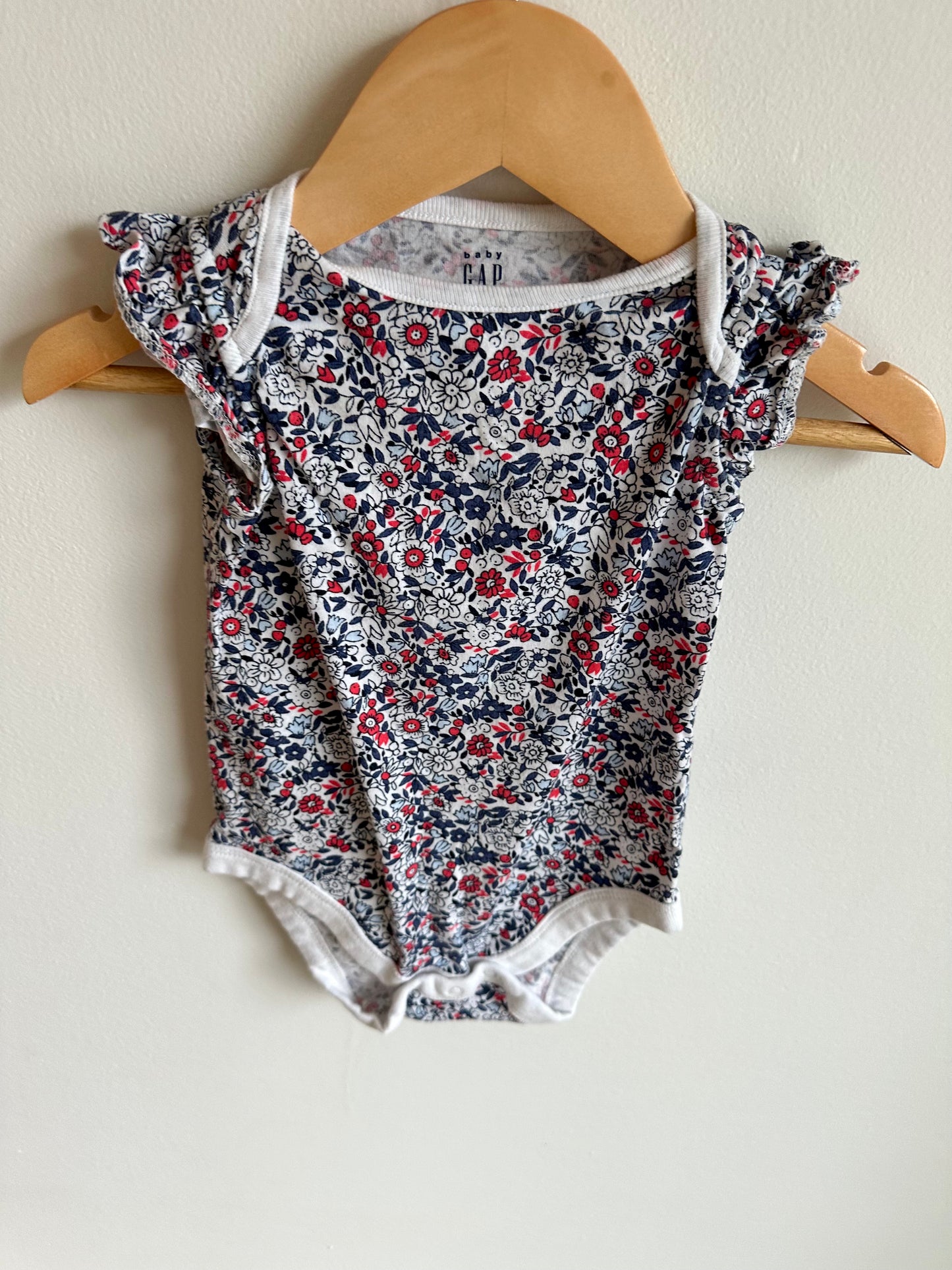 Floral Bodysuit with Ruffle Sleeves / 6-12m