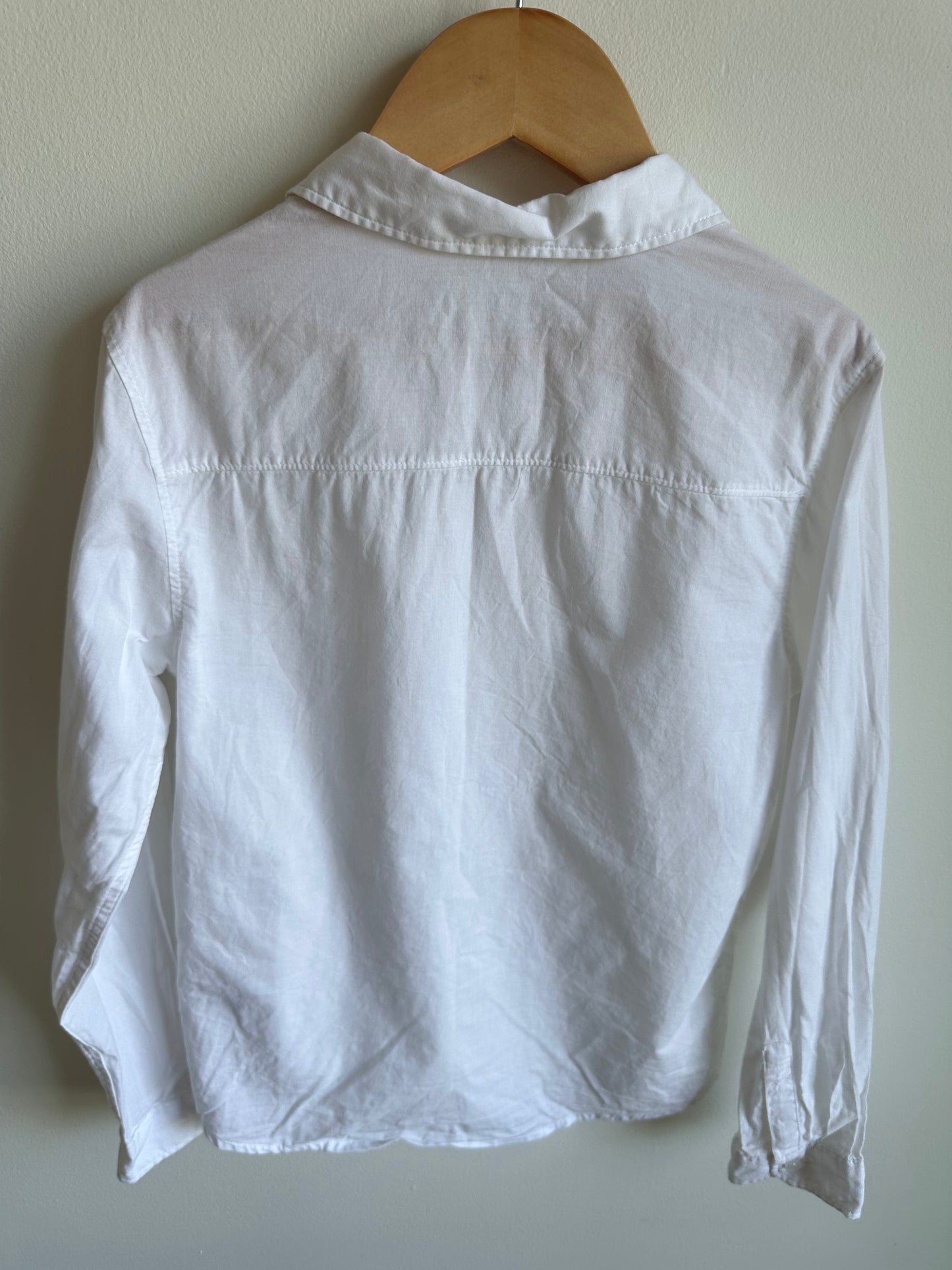White Crisp Button Up Top / 8-9 years