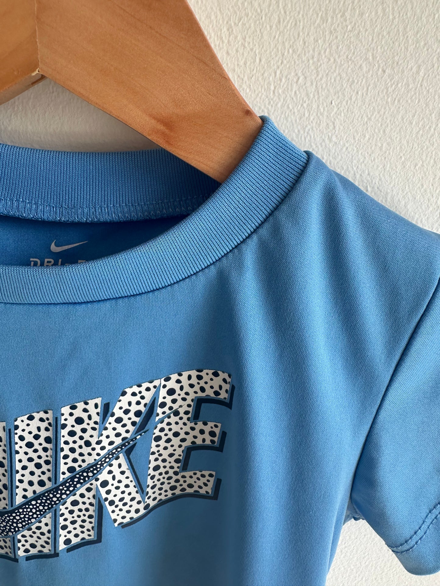 Blue Nike T-Shirt / 24m