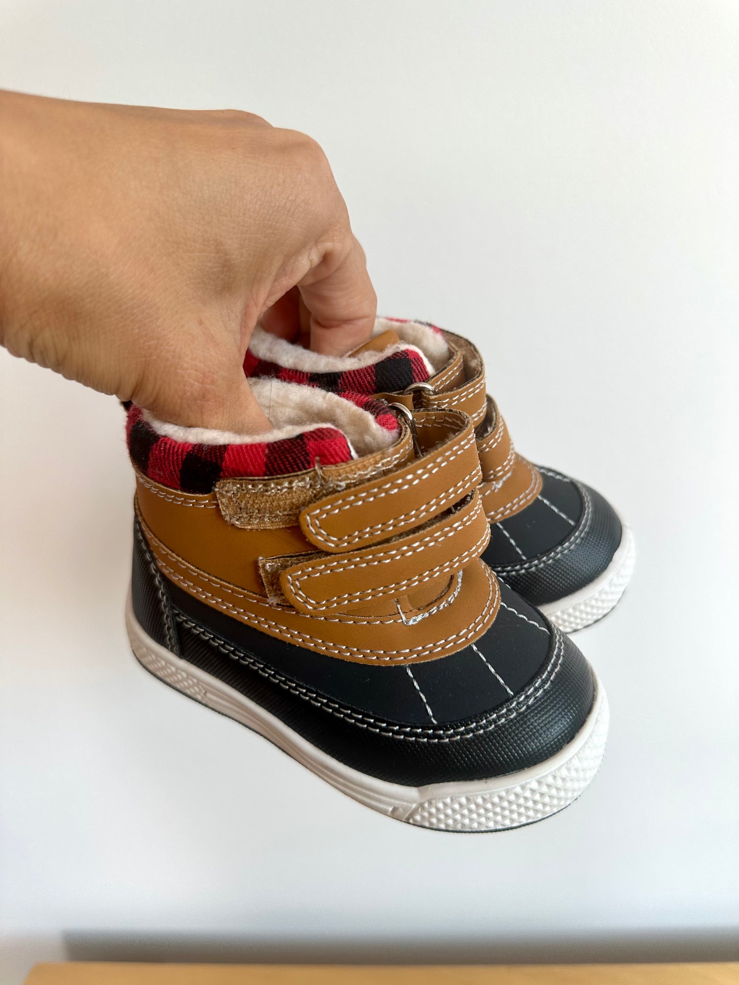 Velcro Tan Navy Ankle Boots / Size 5 Toddler