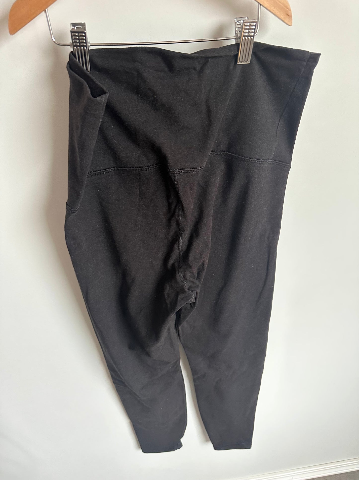 High Rise Active Charcoal Maternity Leggings / Medium (No Shipping)