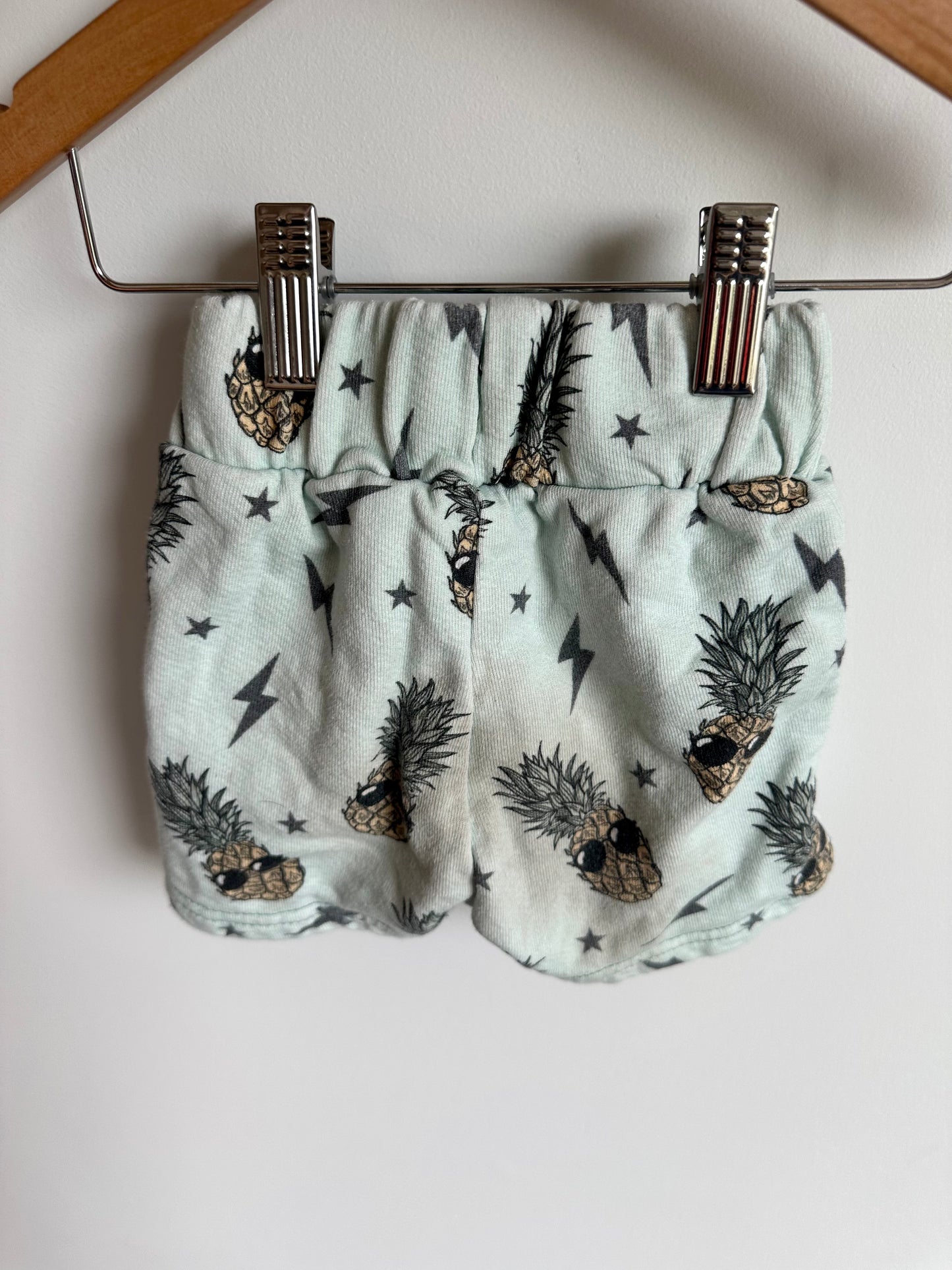 Teddy Little Organic Cotton Pineapple Shorts / 12m