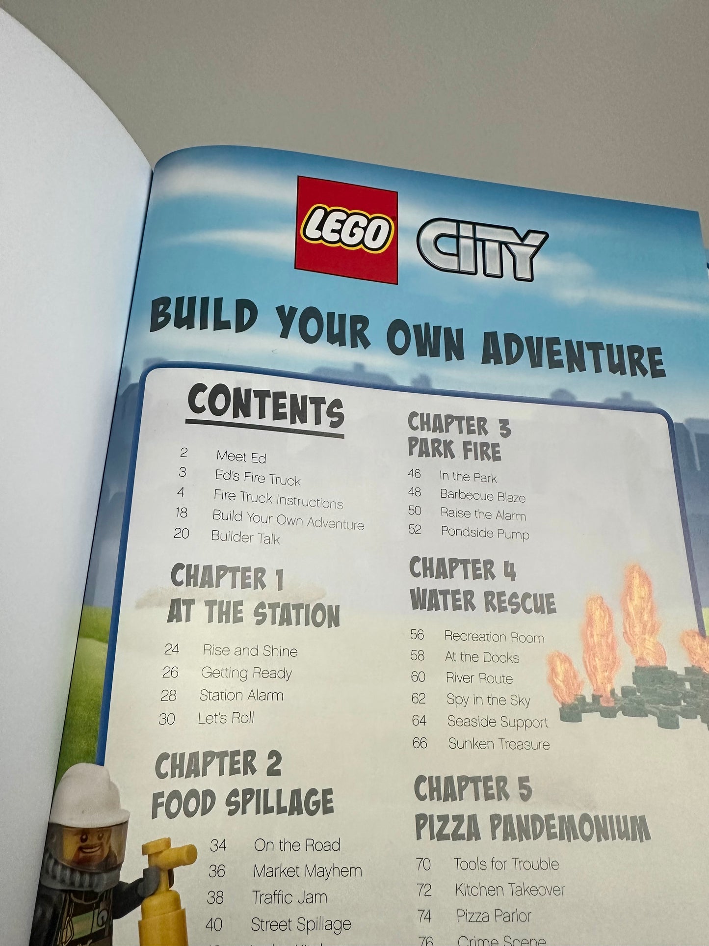 Lego City: Build Your Own Adventure Book / 6-12 years (No Shipping)