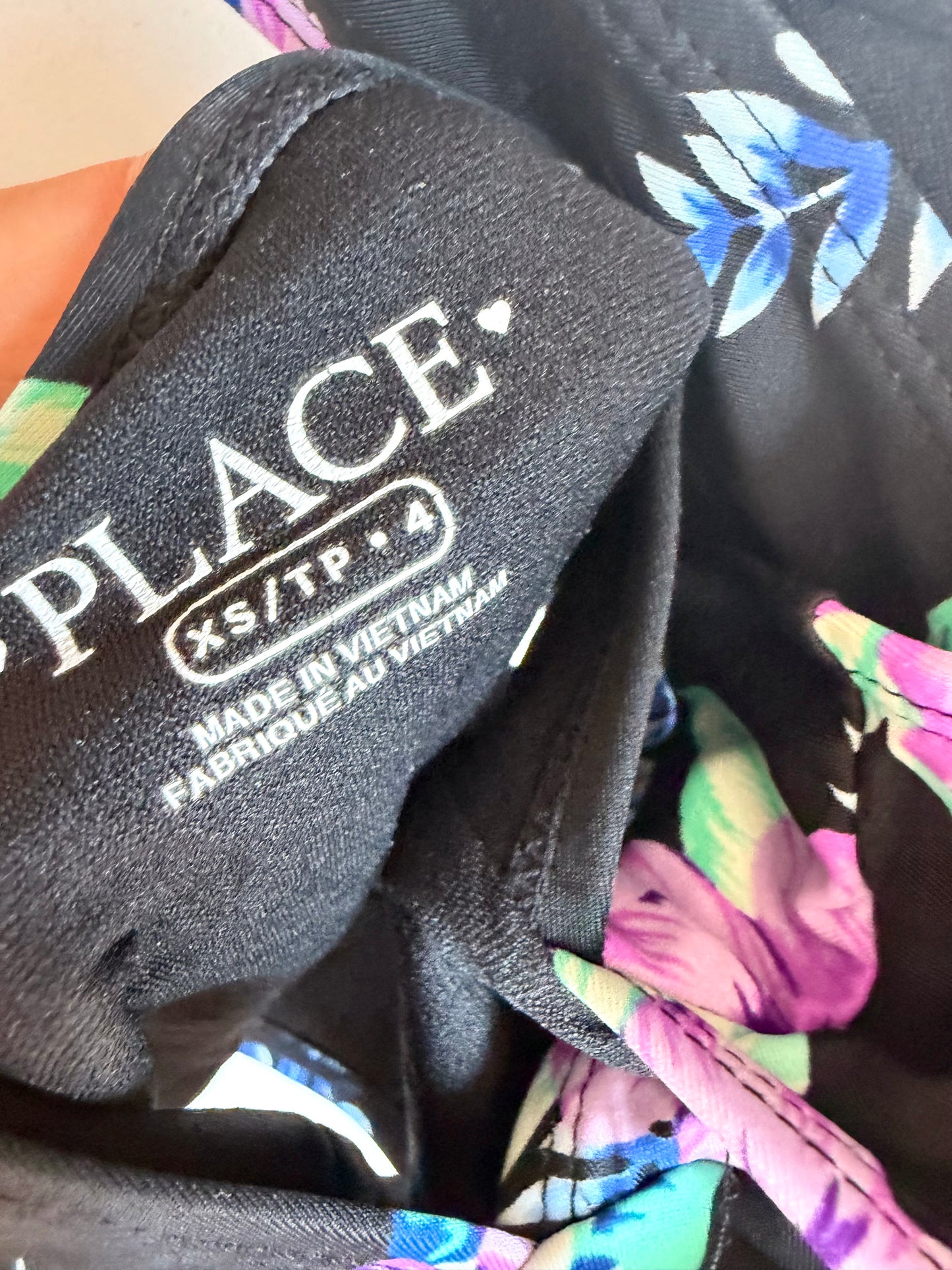 Black Hawaiian Swimsuit / 4 years (xs)
