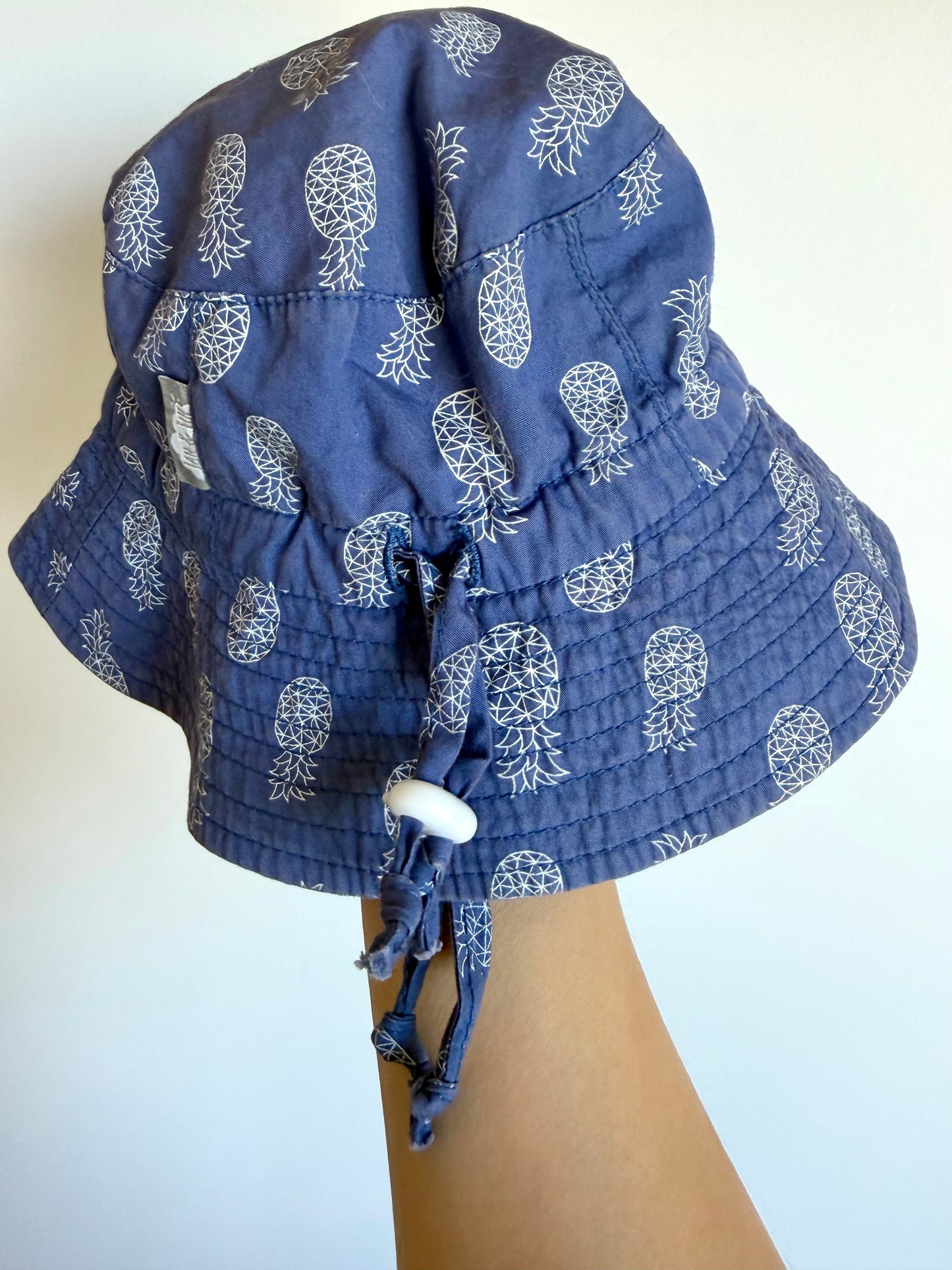 Blue Pineapple Bucket Strap Hat / 0-6m (Small)