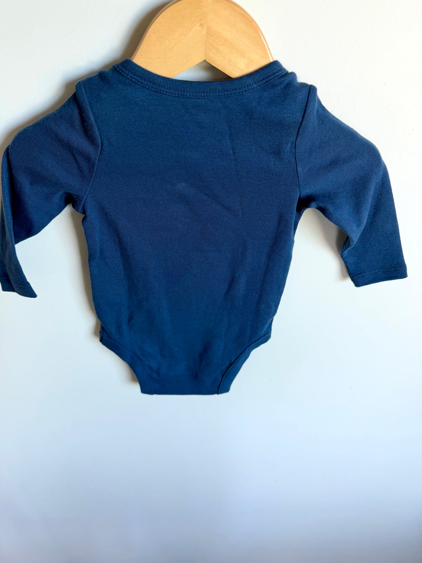 Gap Navy Long Sleeve Bodysuit / 3-6m
