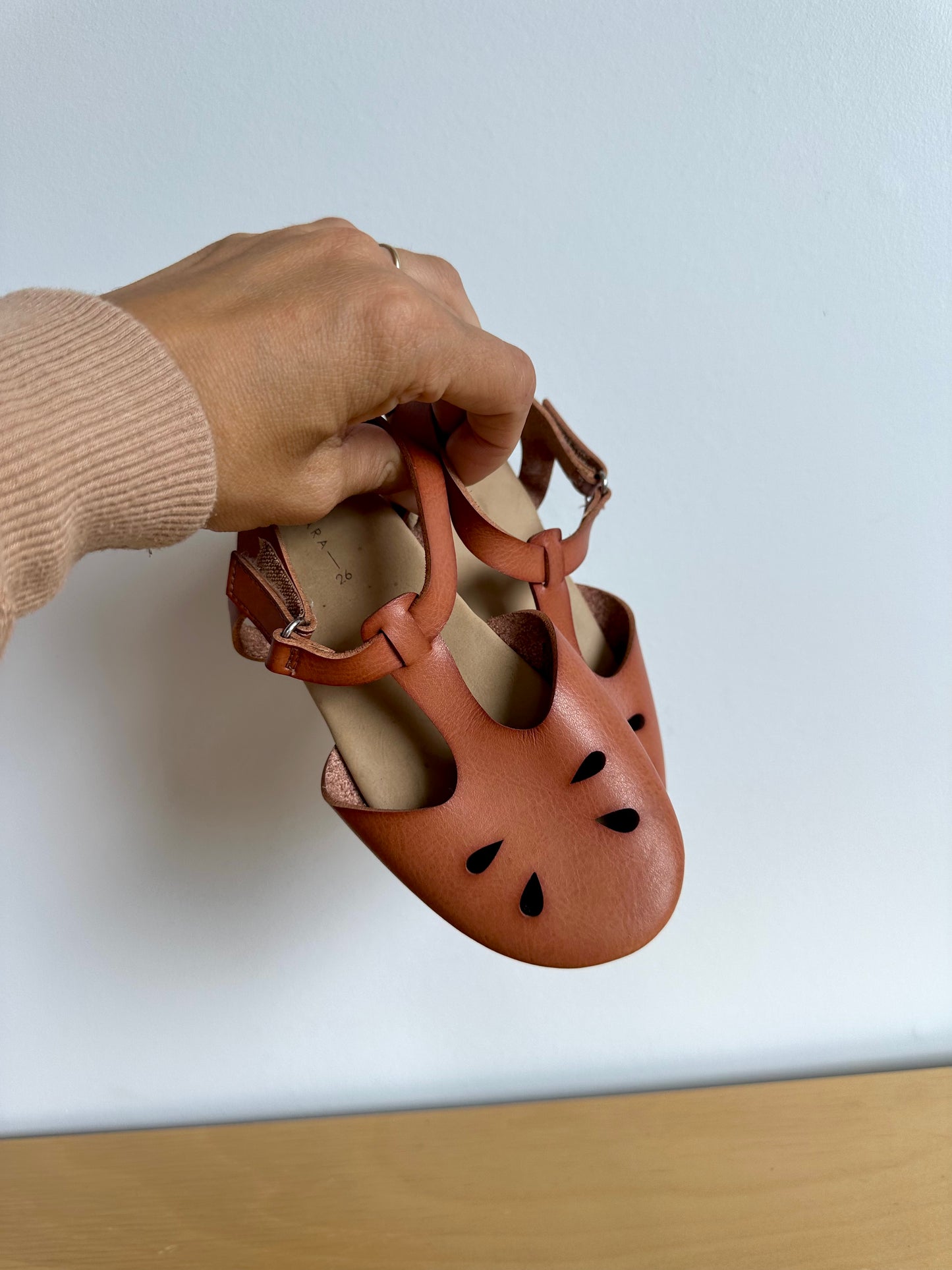 Zara Tan Sandals / Size 9 Toddler