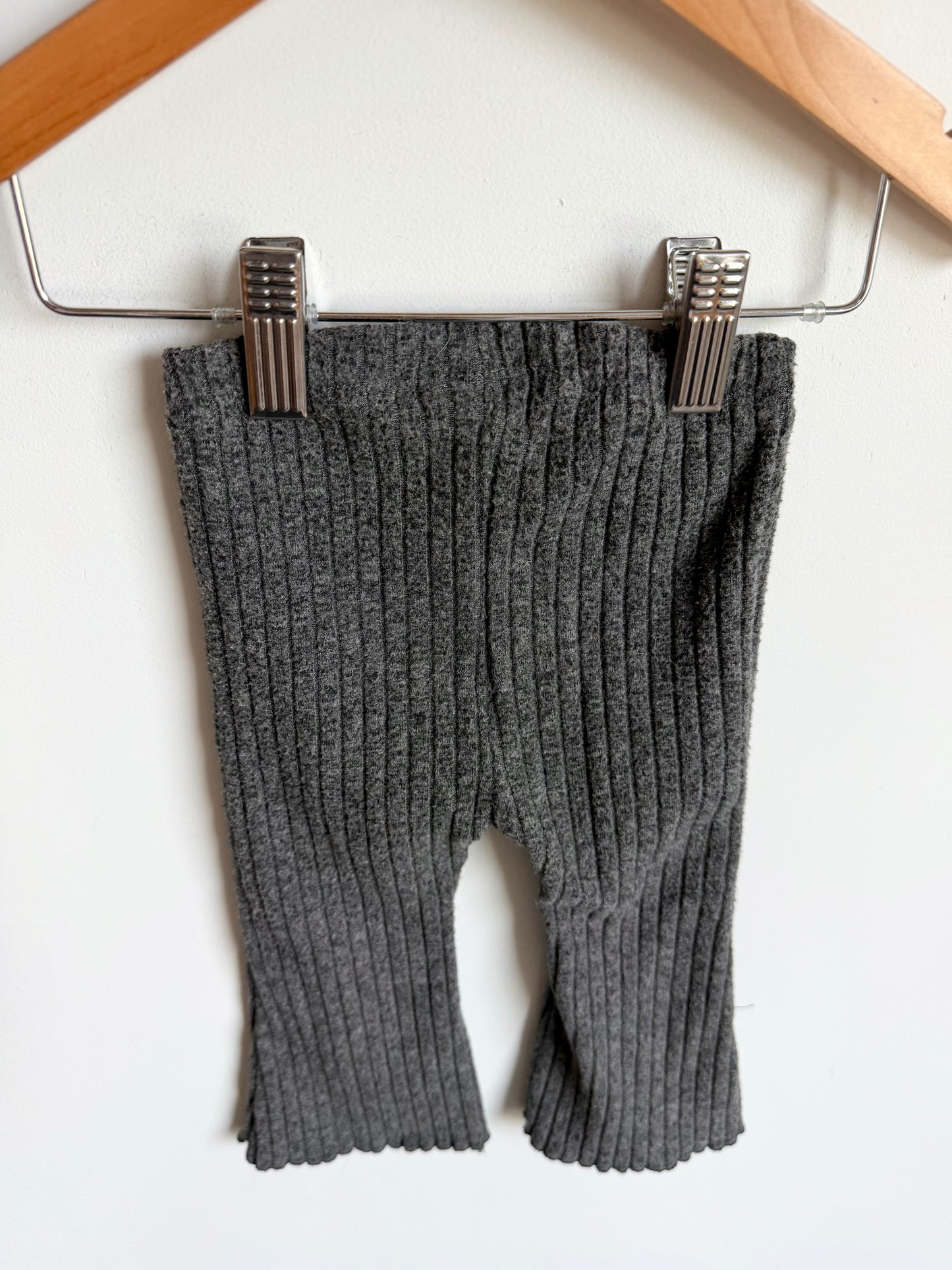 Zara Ribbed Grey Flared Pants / 9-12m