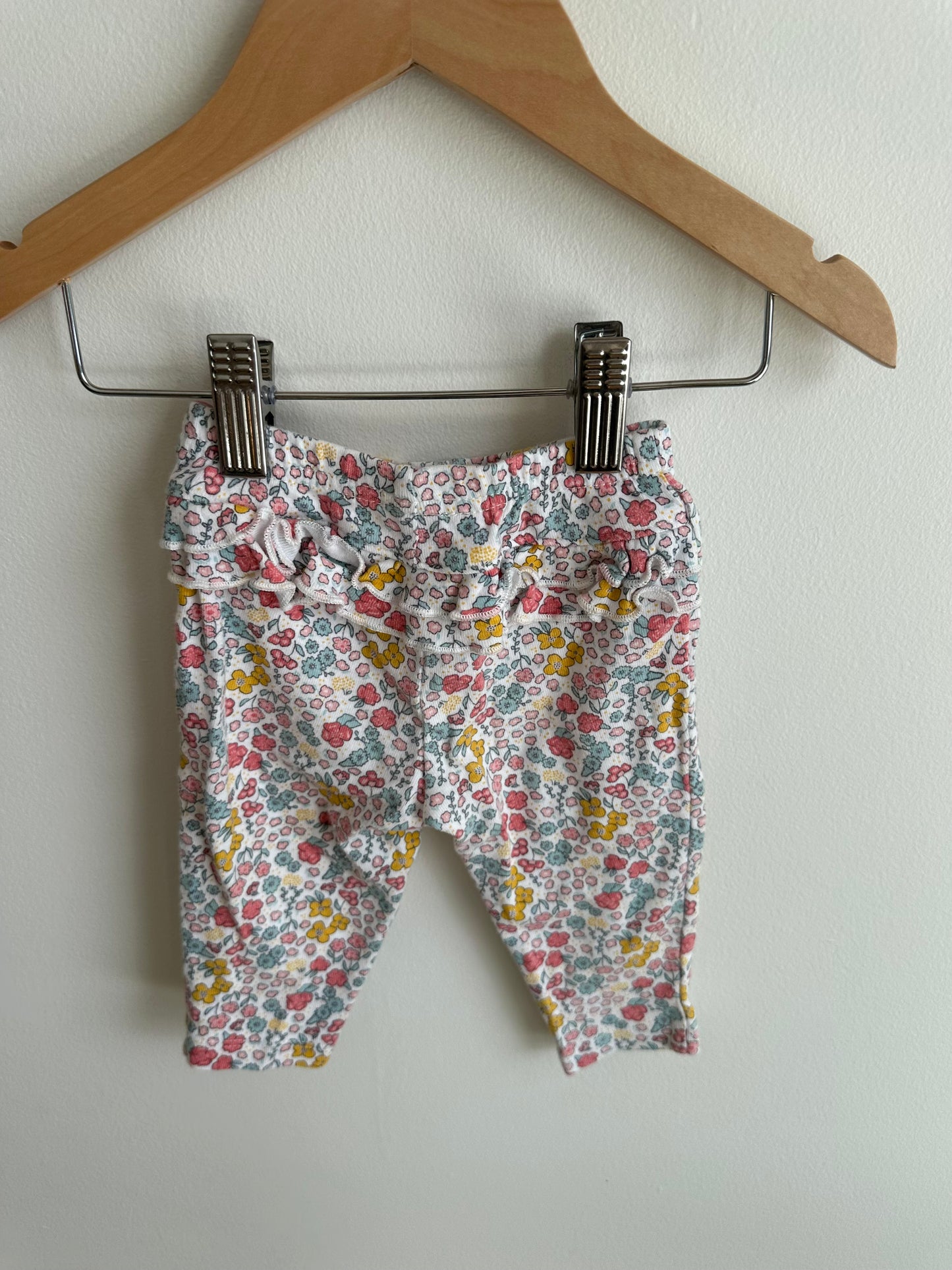 Floral Ruffle Pants / 3-6m