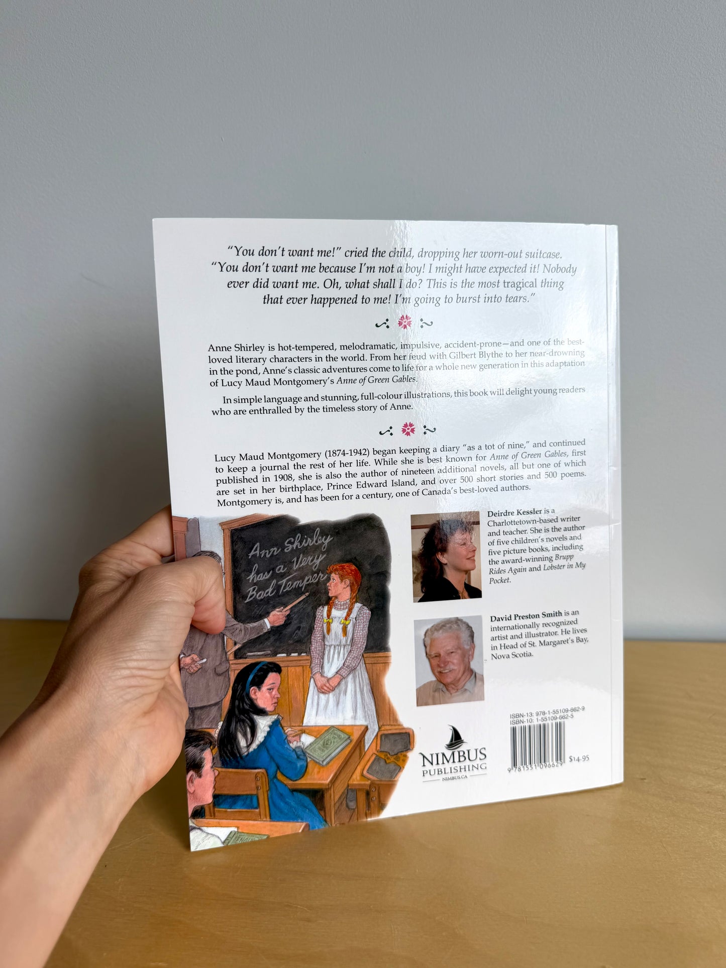 Anne of Green Gables Softcover Book / 6-12 years