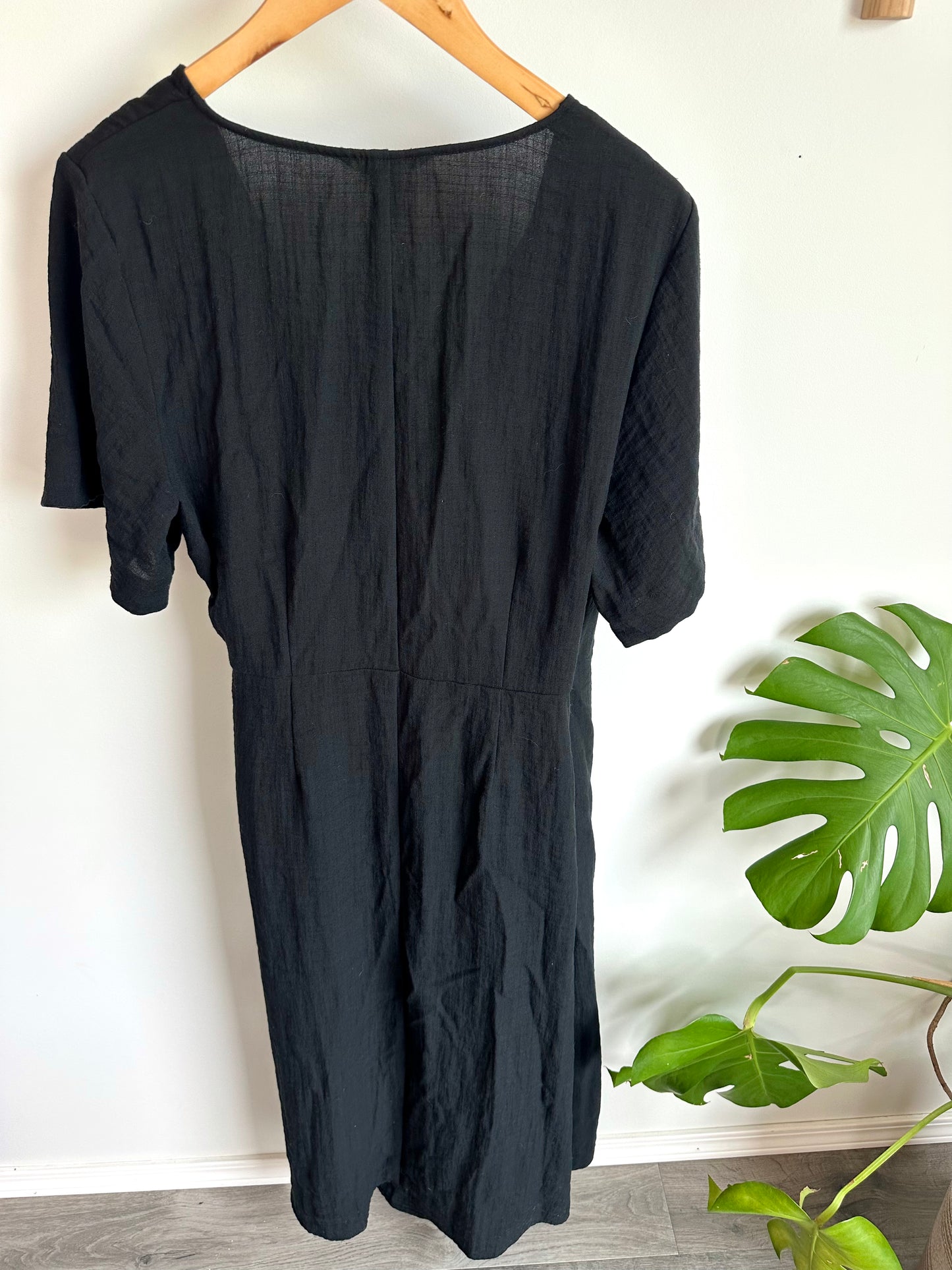 H&M Black Wrap Maternity Dress / Large