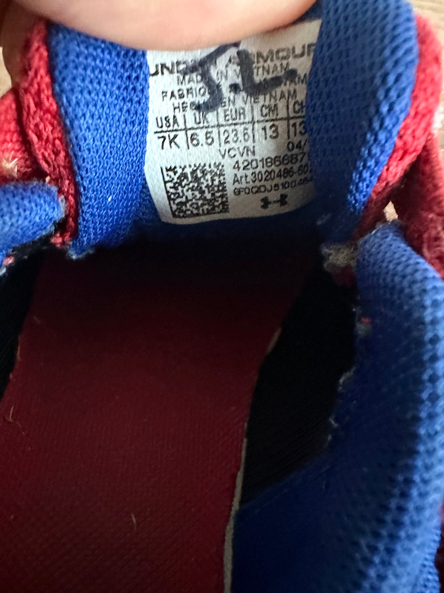 Under Armour Red Shoes / Size 7 Toddler