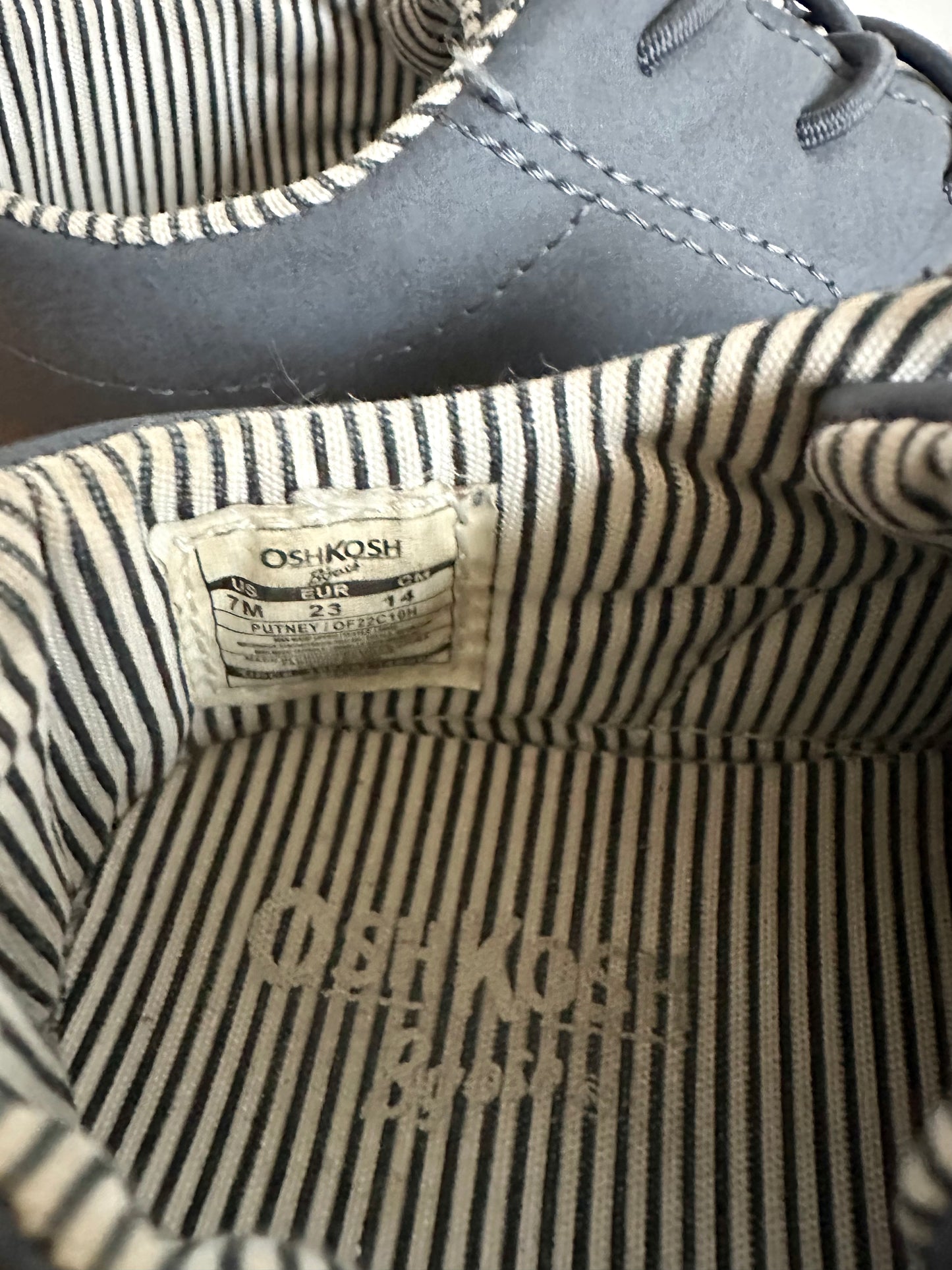 Dusty Blue Grey Shoes / Size 7 Toddler