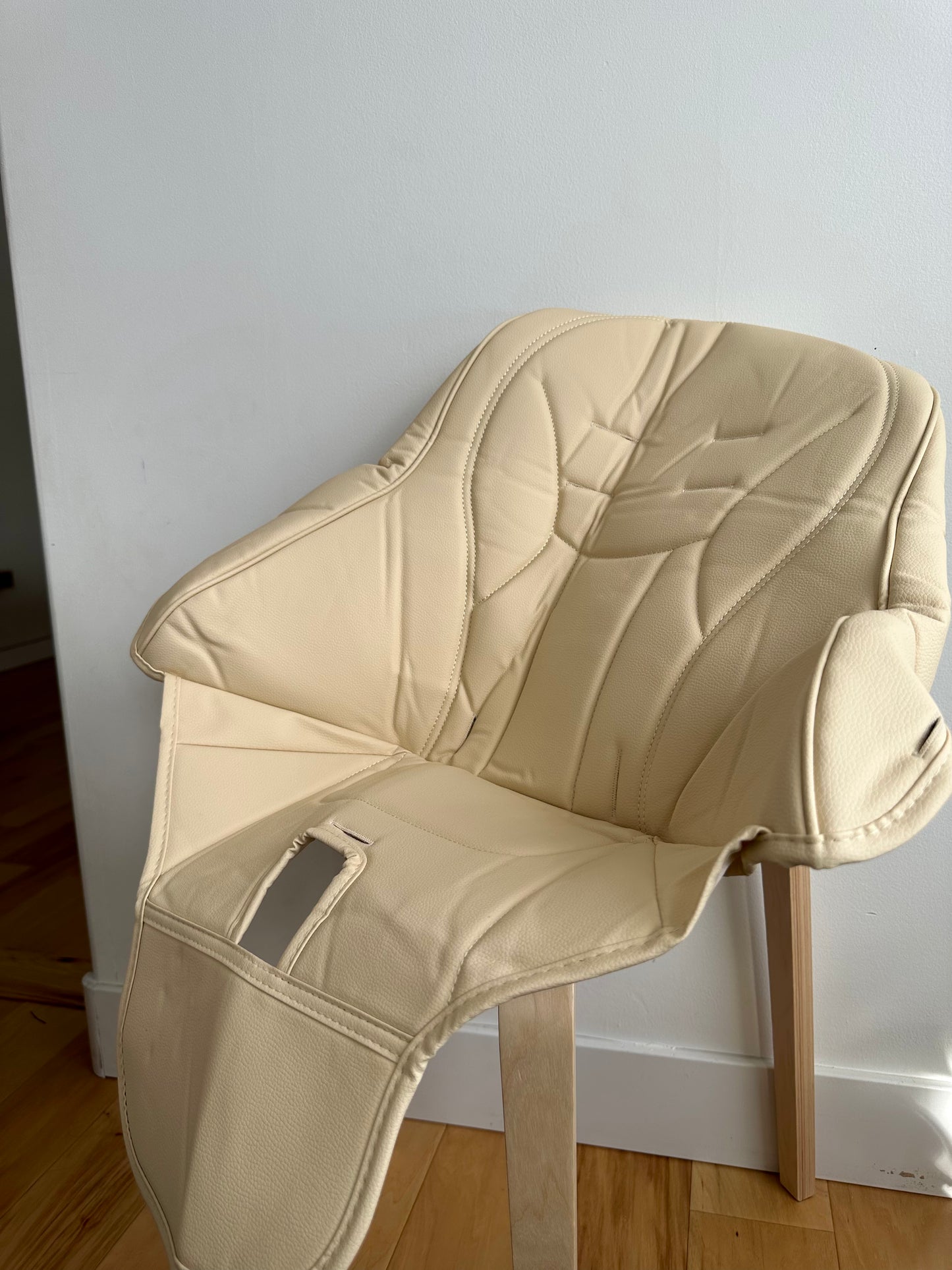 High Chair Cover (No Shipping)