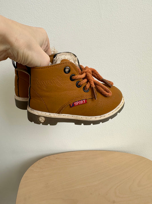 Tan Work Shoes / Size 6 Toddler
