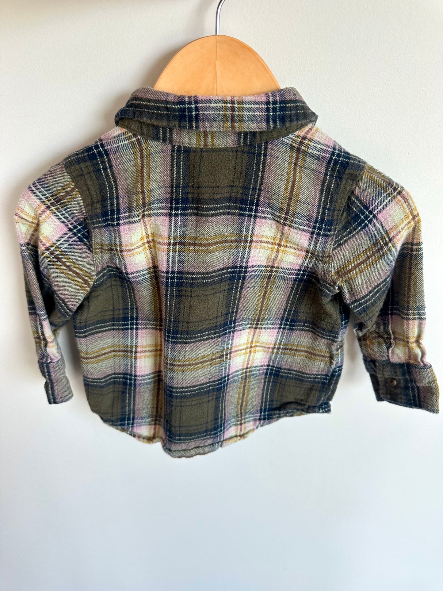 Plaid Button Up Top / 12-18m