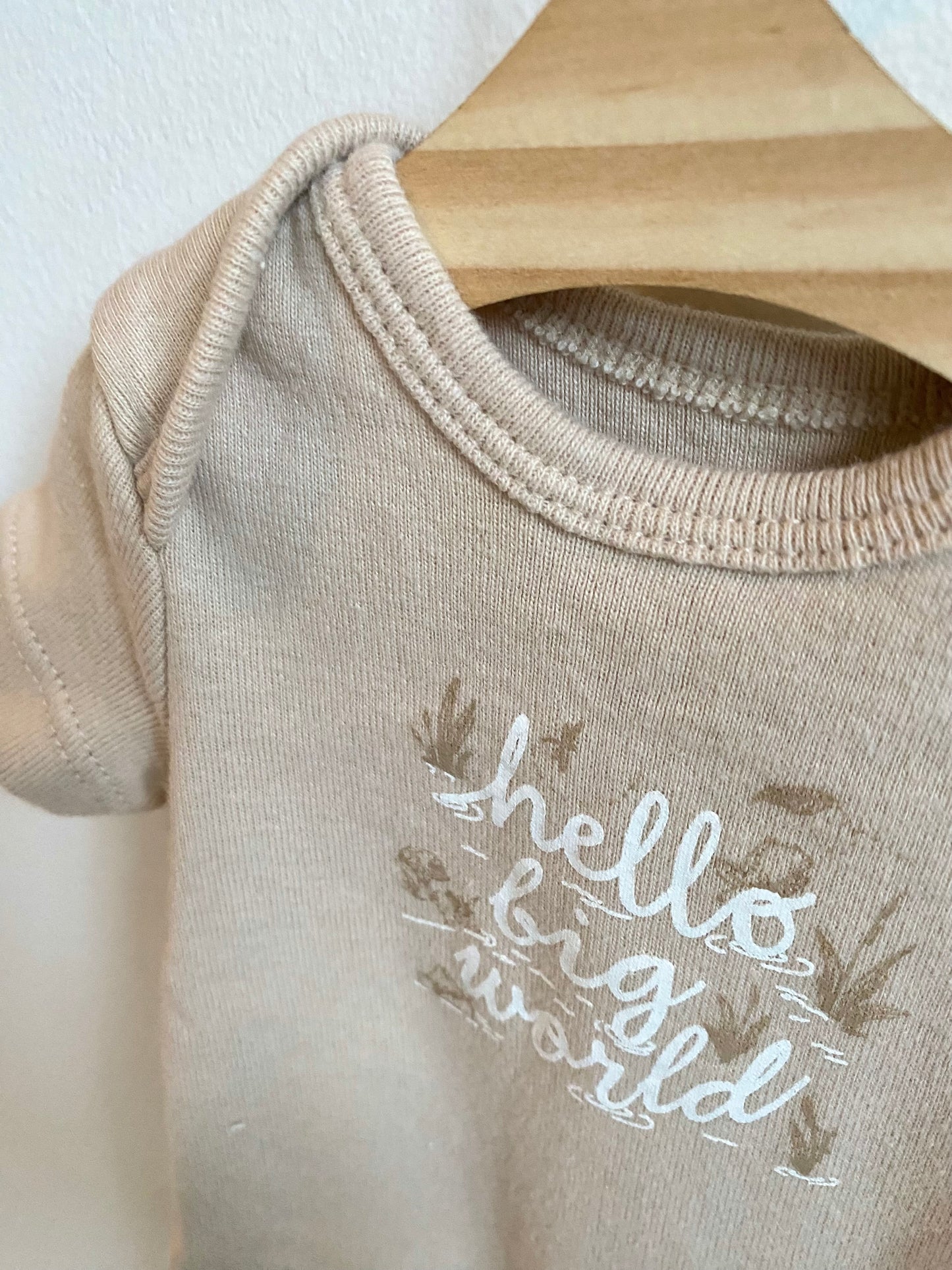 Hello Big World Bodysuit / Preemie