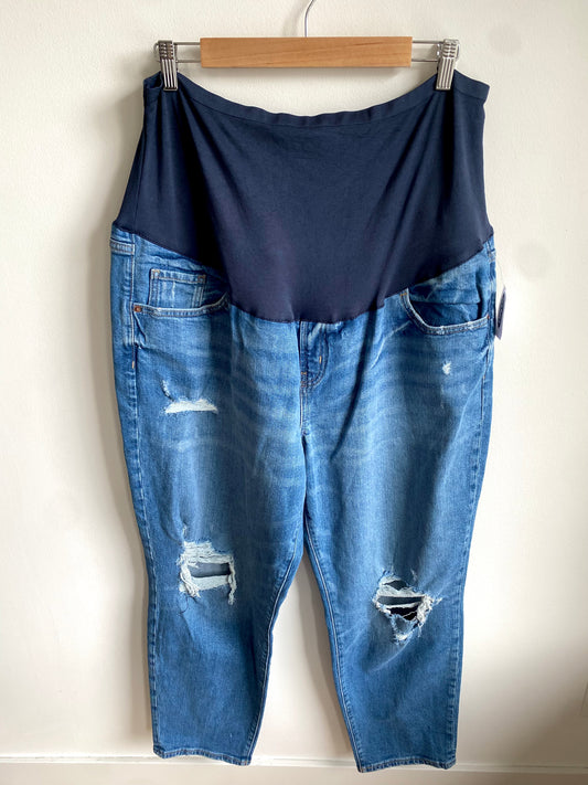 Distressed Maternity Jeans / Size 20