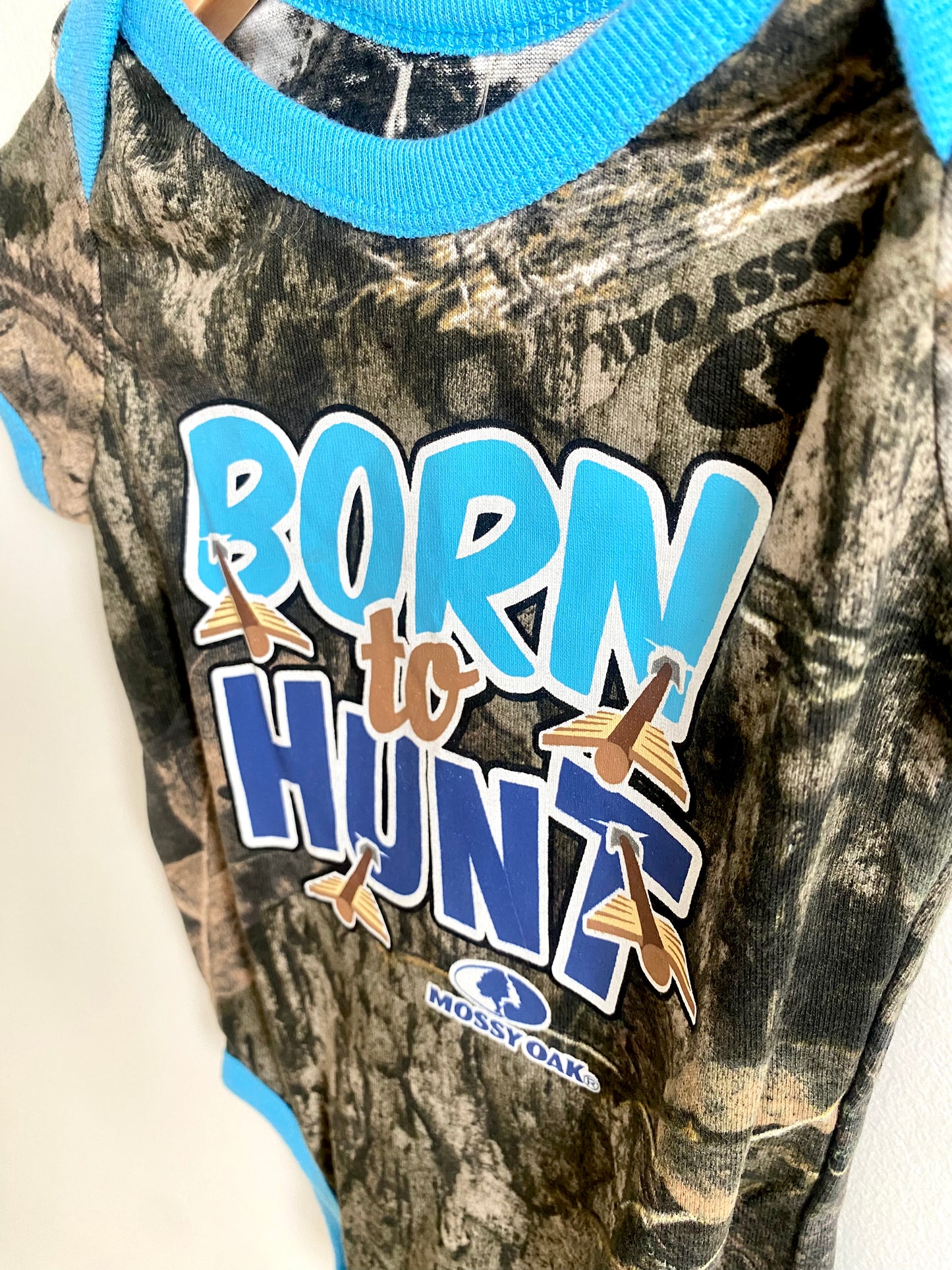 Born to Hunt Bodysuit / 6-9m