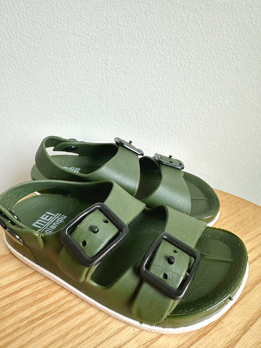 Green Strap Sandals / Size 8 Toddler
