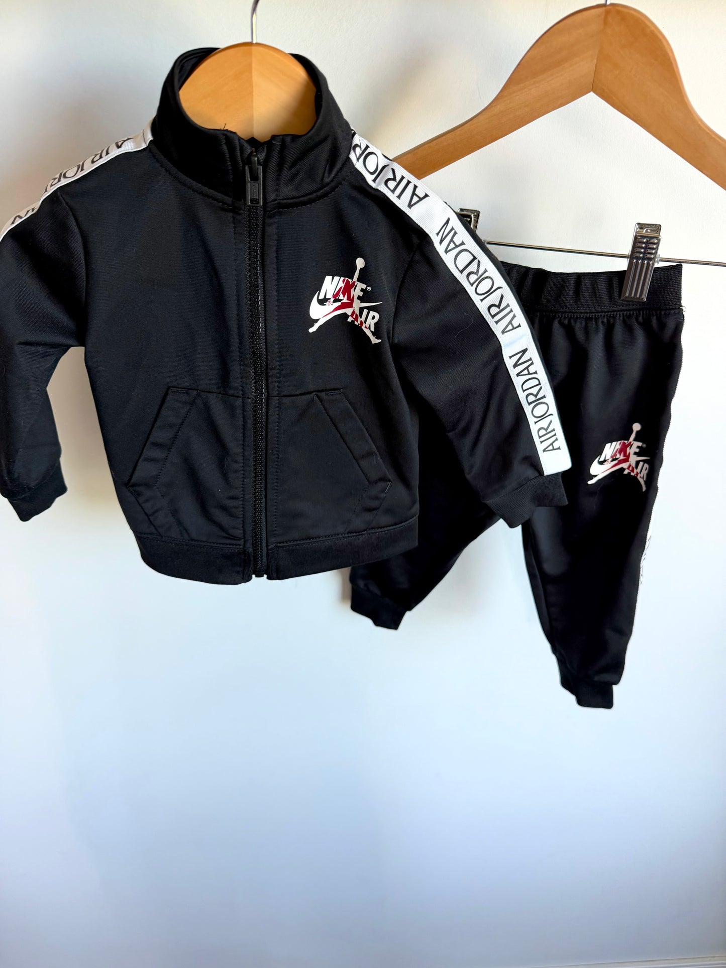 Nike Air Jordan Track Suit / 12m