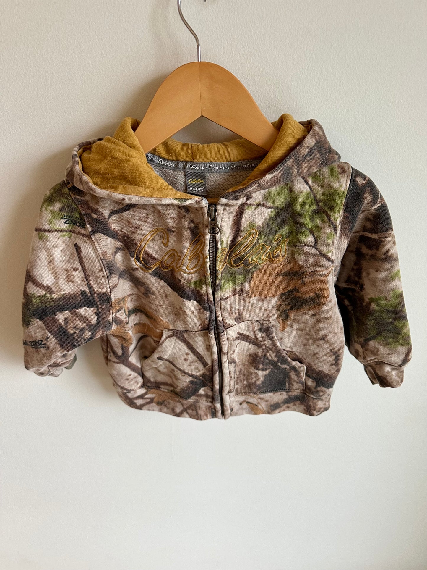 Cabela's Hoodie / 12m