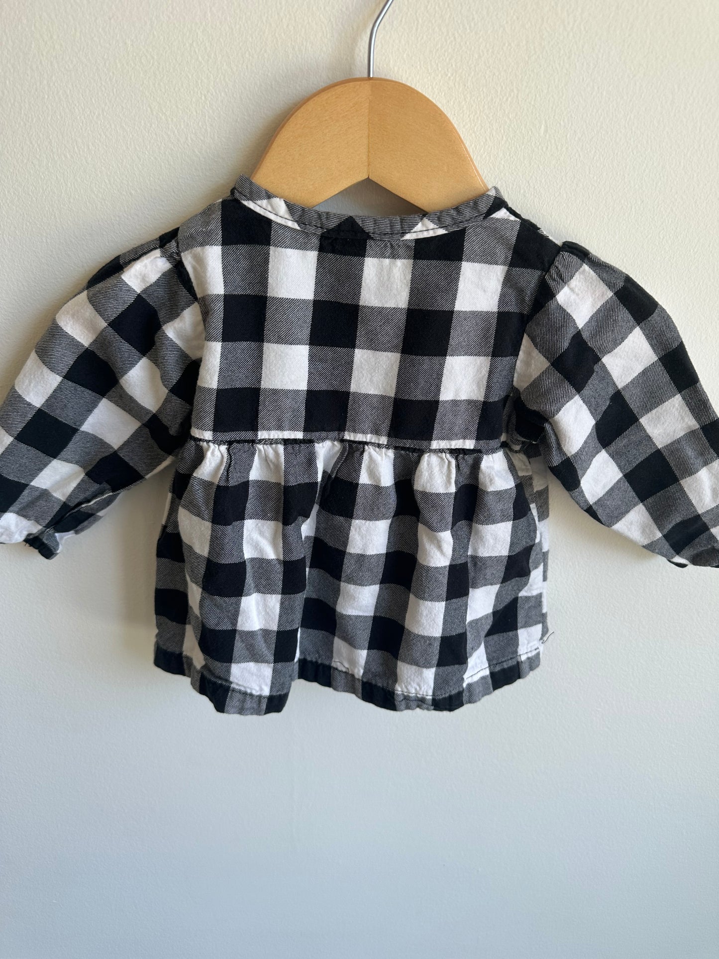 Checkered Top with Red Buttons / 9m