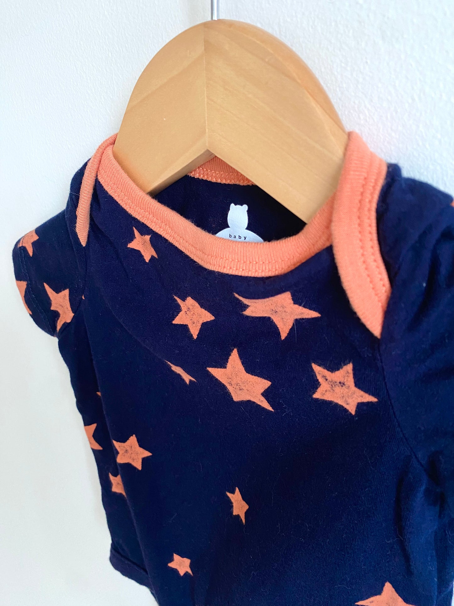 Star Navy Bodysuit and Shorts / 3-6m