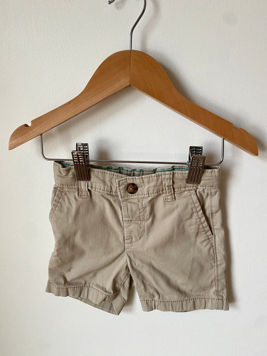 Khaki Shorts / 9m