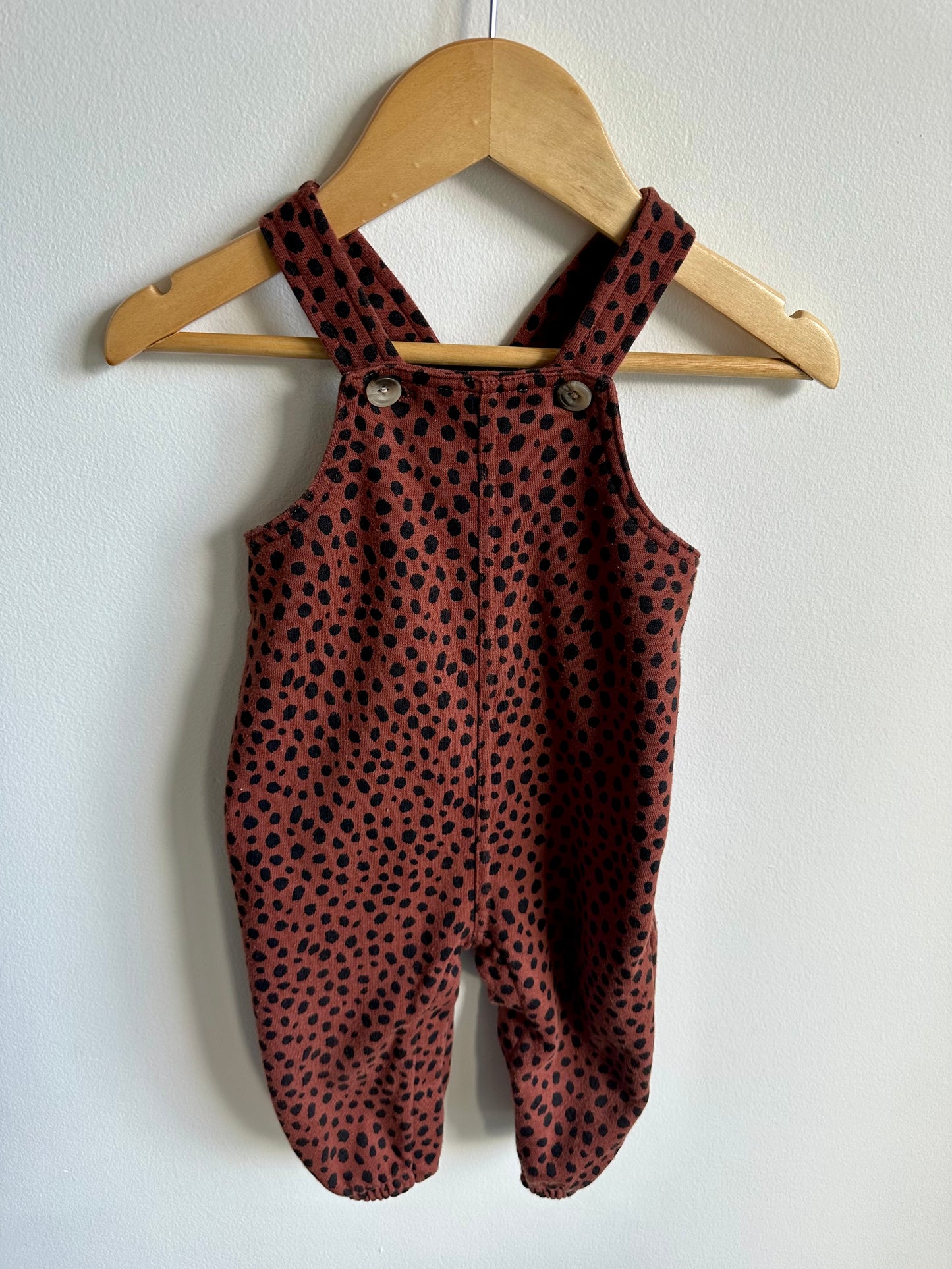 Cedar Animal Print Jumpsuit / 6-12m