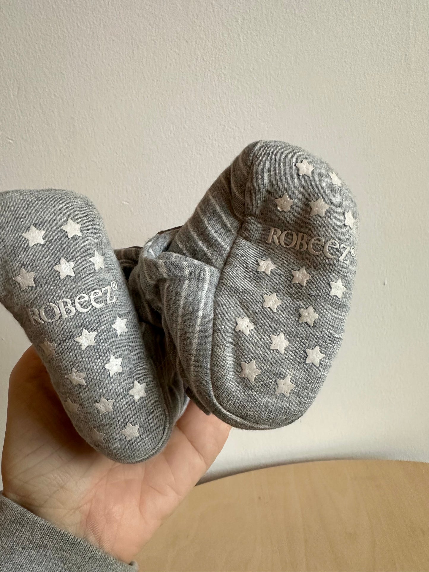 Grey Striped Robeez Slippers / 0-3m