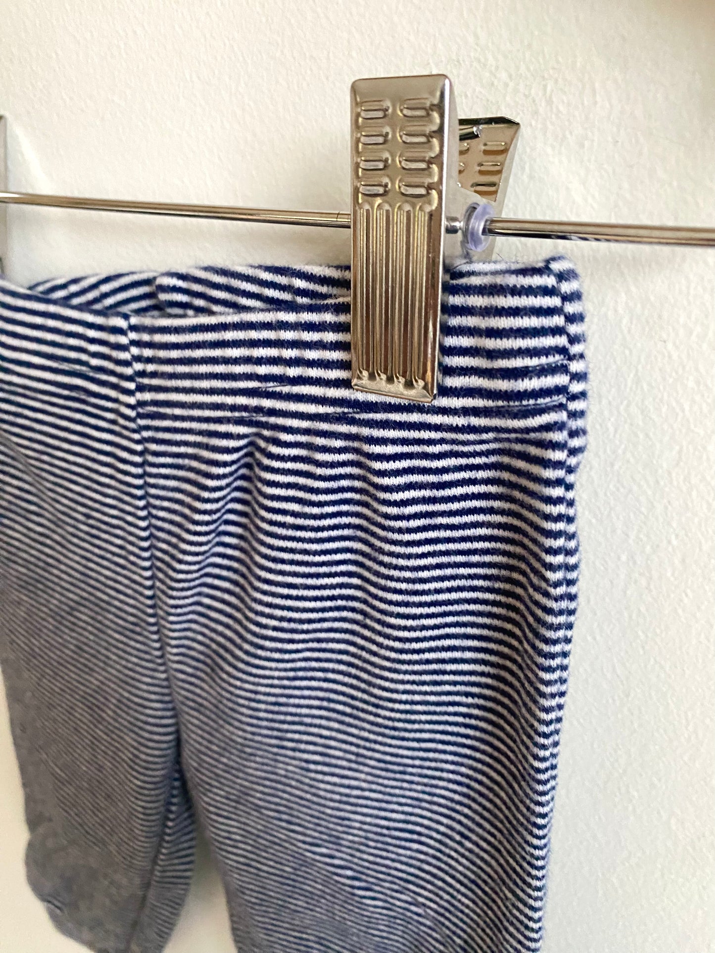 Blue and White Striped / 3-6m