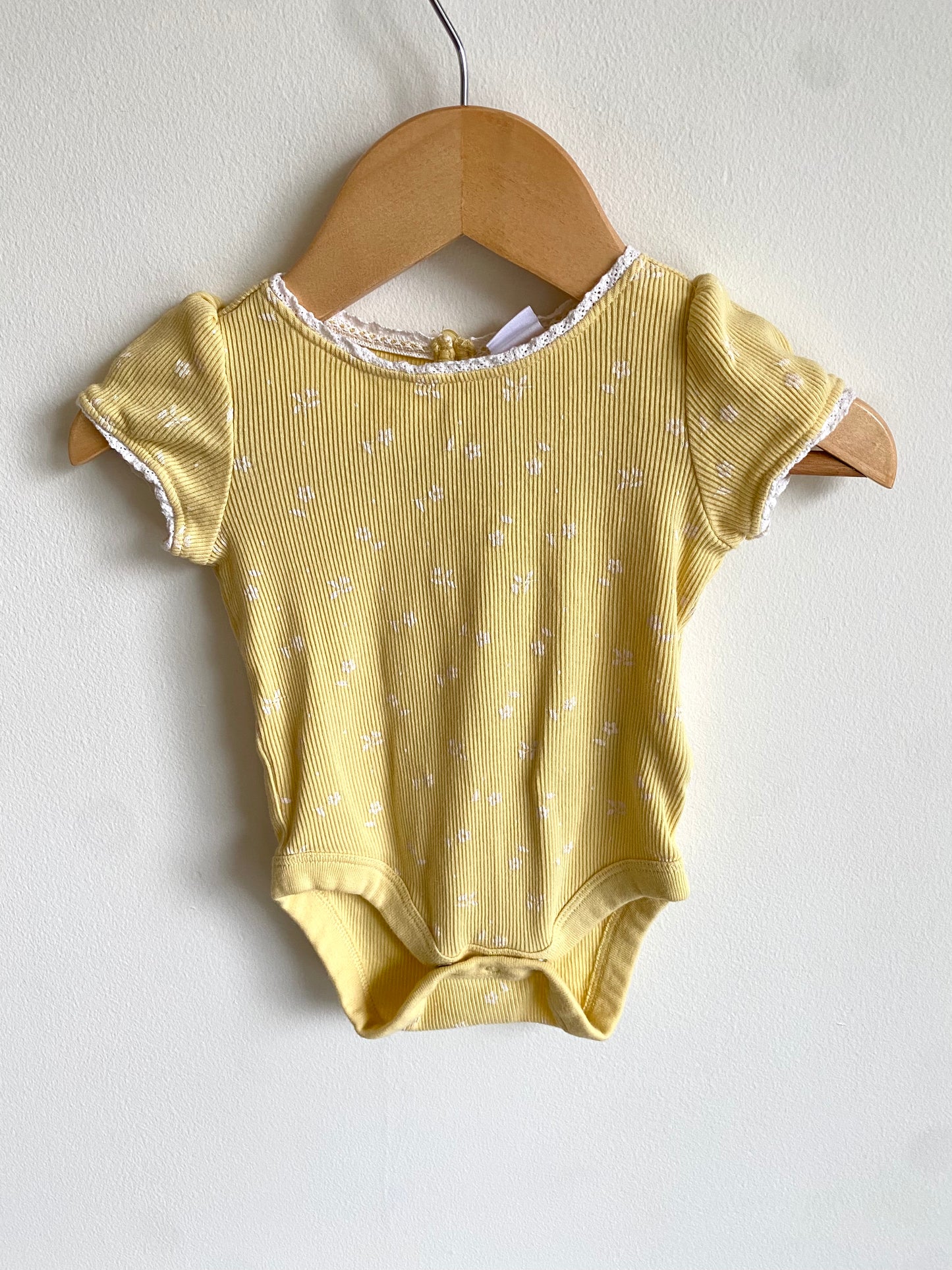 Yellow Floral with Trim Bodysuit / 3-6m